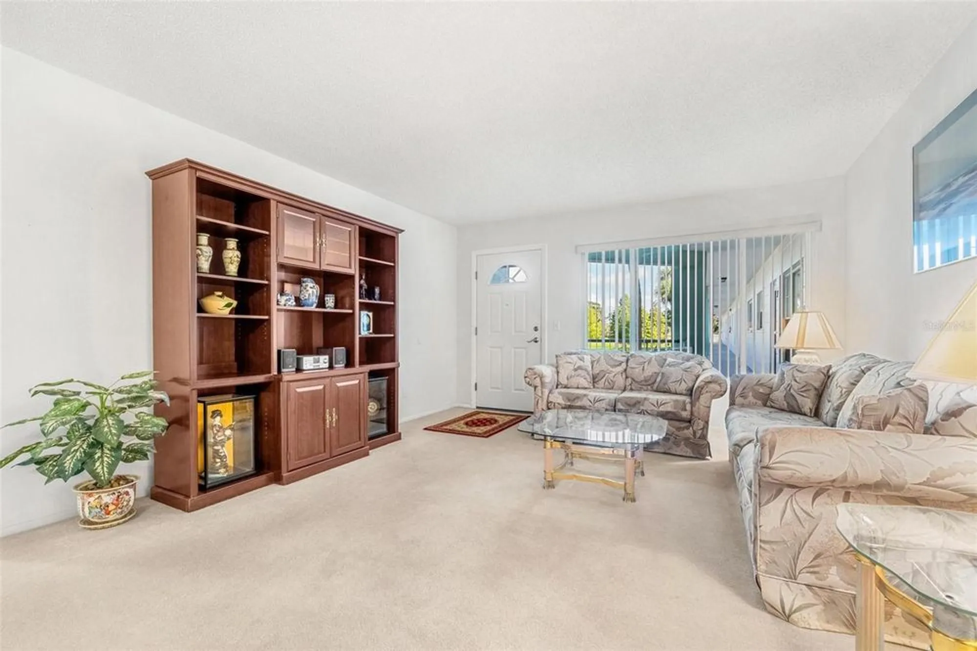Property Slideshow image 5 of 40 | 2455 finlandia ln 39, Clearwater, FL, 33763