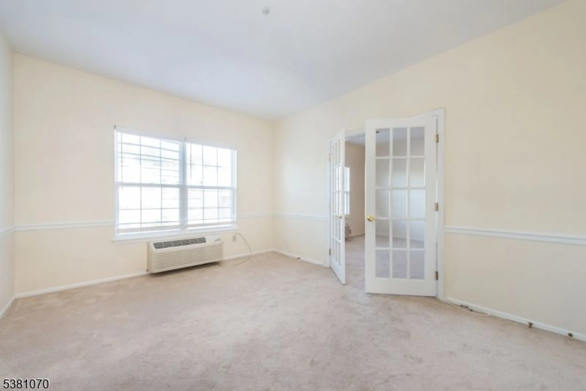 Property Slideshow image 14 of 32 | 2 richmond rd apt 210 210, West Milford, NJ, 07480