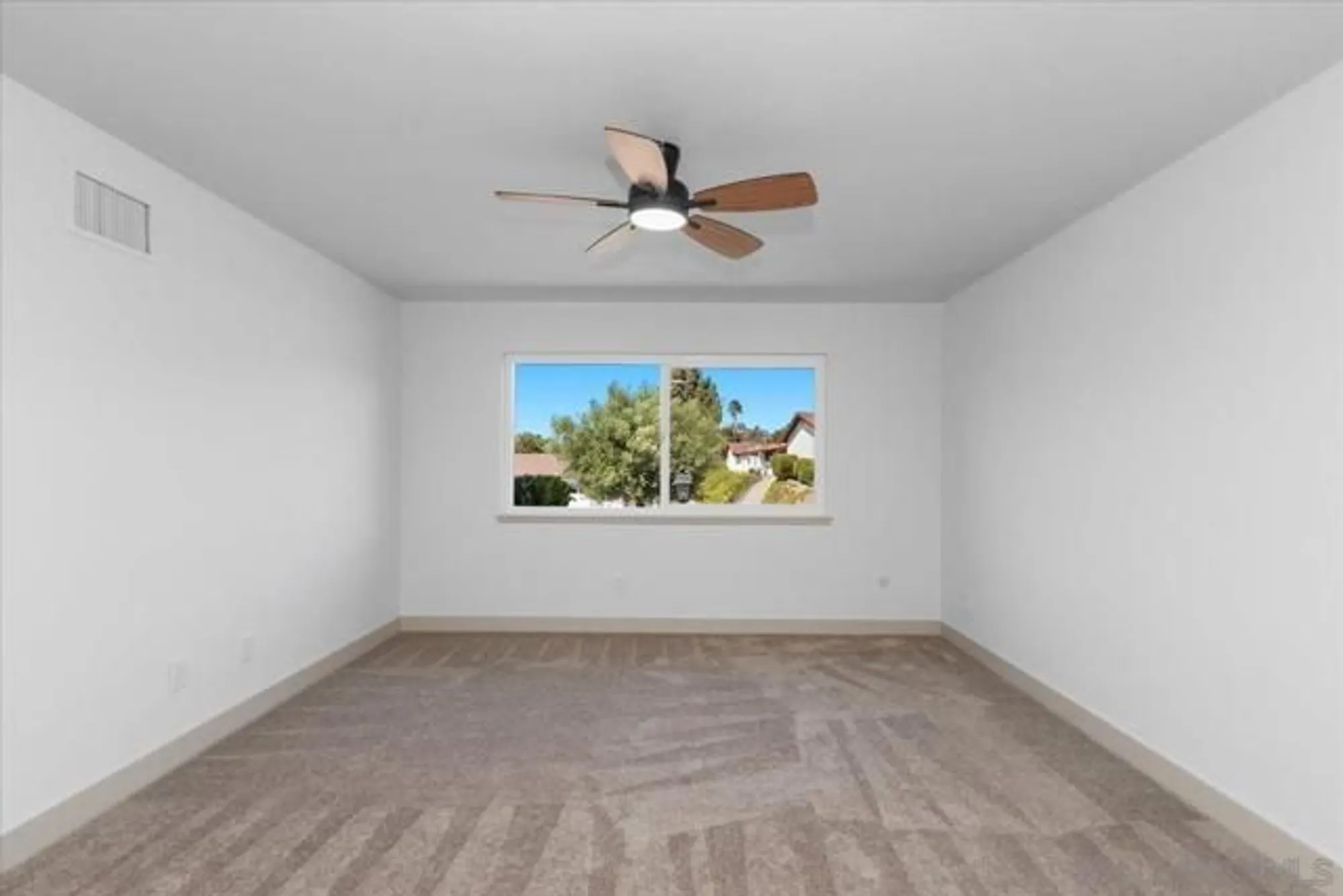 Property Slideshow image 26 of 51 | 16566 caminito vecinos 31, San Diego, CA, 92128