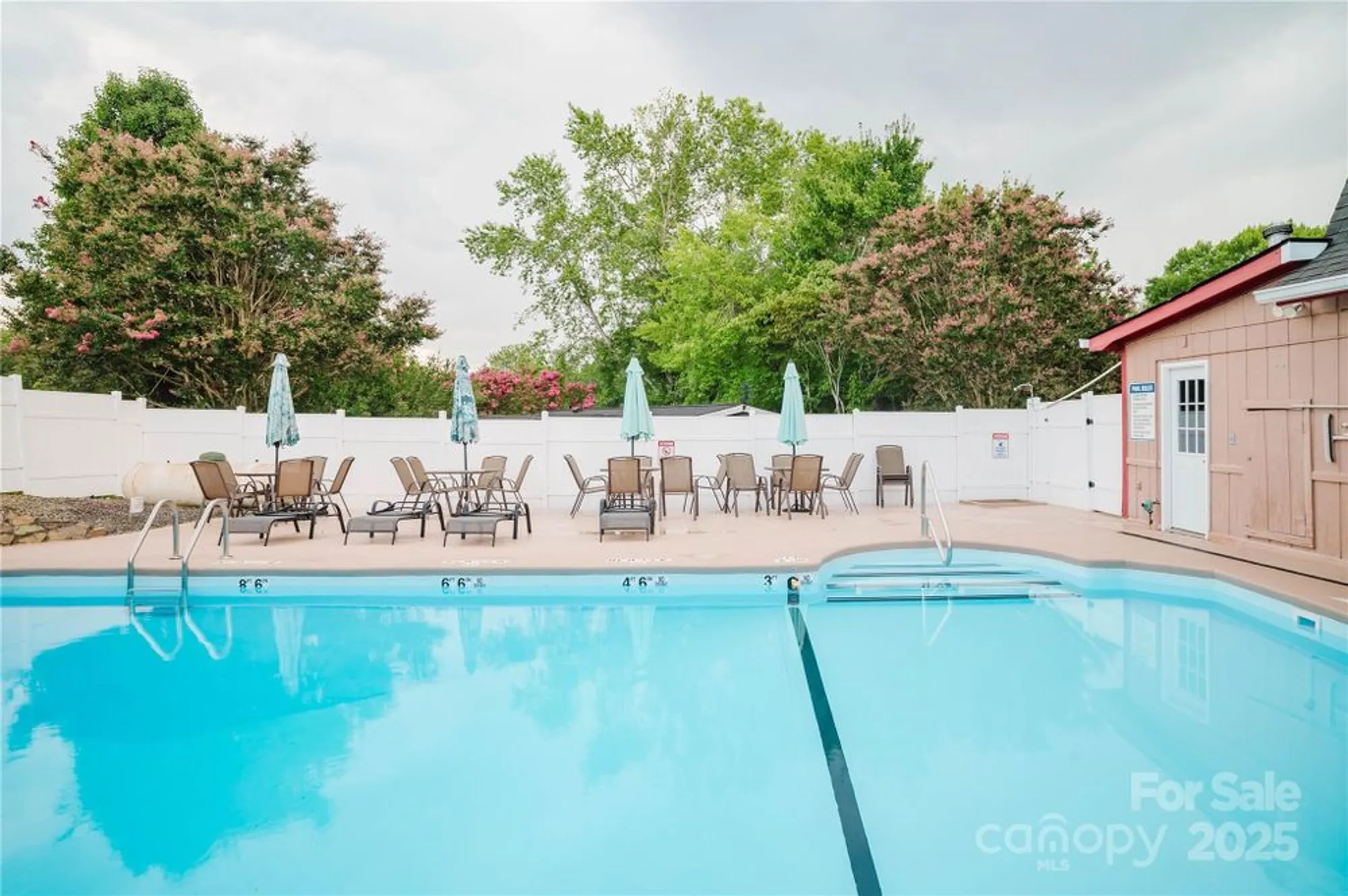 Property Slideshow image 34 of 34 | 402 deerfield ct, Hendersonville, NC, 28792