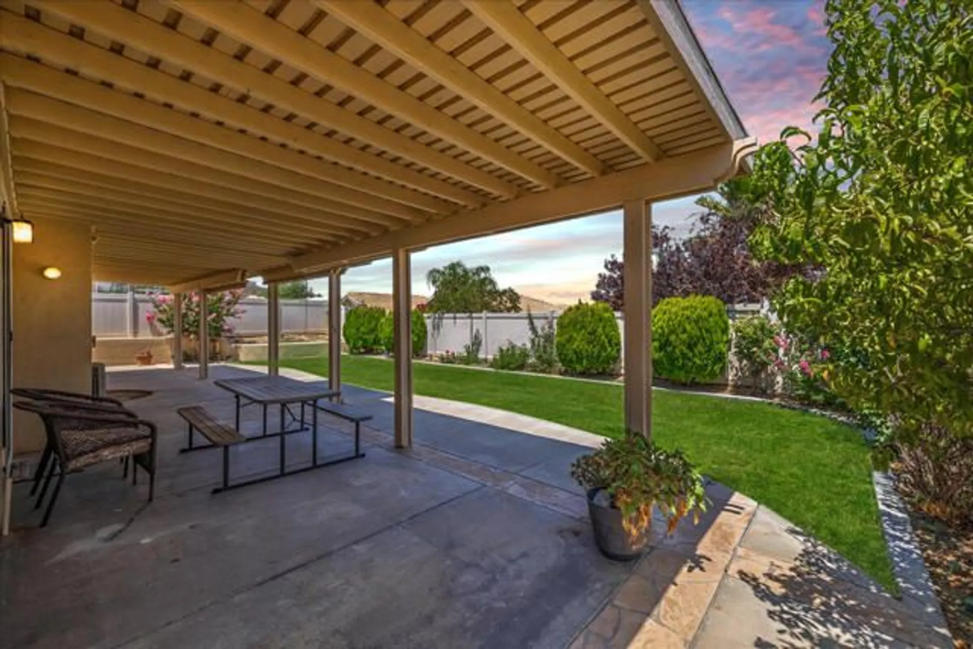 Property Slideshow image 39 of 40 | 2165 birdie dr, Banning, CA, 92220