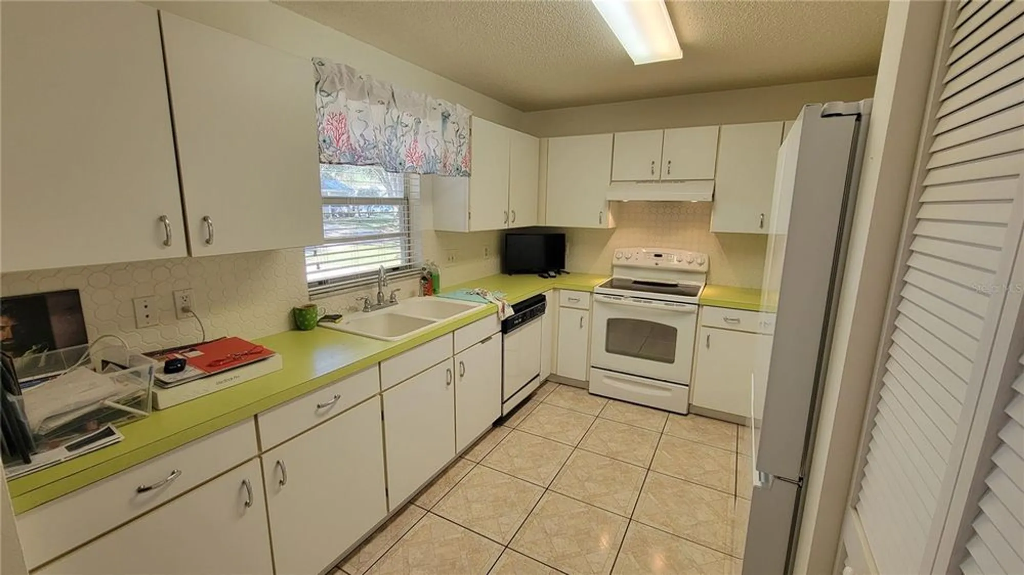 Property Slideshow image 13 of 32 | 9331 sw 84th ter d, Ocala, FL, 34481