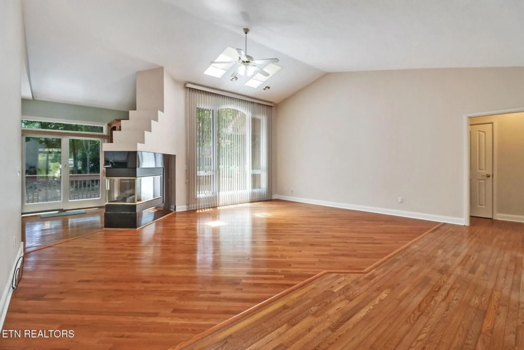 Property Slideshow image 13 of 35 | 163 havenridge cir, Crossville, TN, 38558