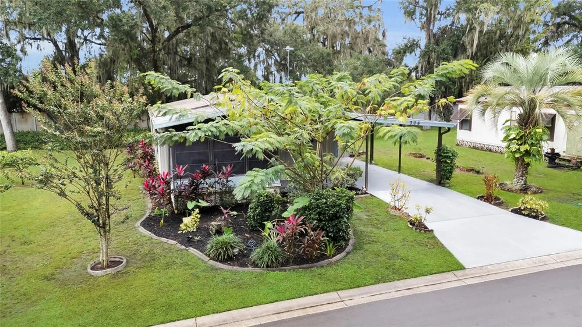 Property Slideshow image 32 of 35 | 306 s timber trl, Wildwood, FL, 34785