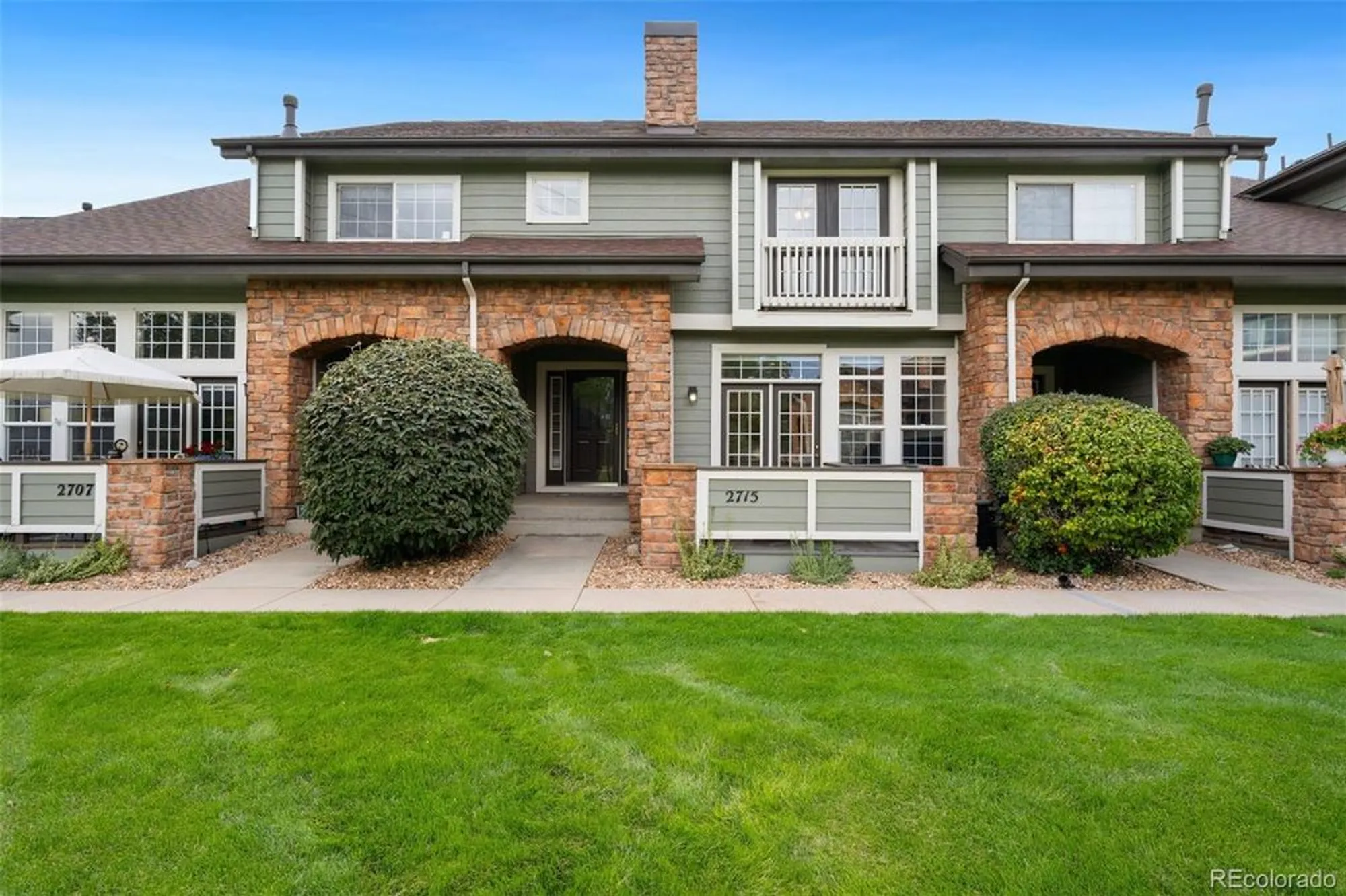 Property Slideshow image 33 of 41 | 2715 w greens dr, Littleton, CO, 80123