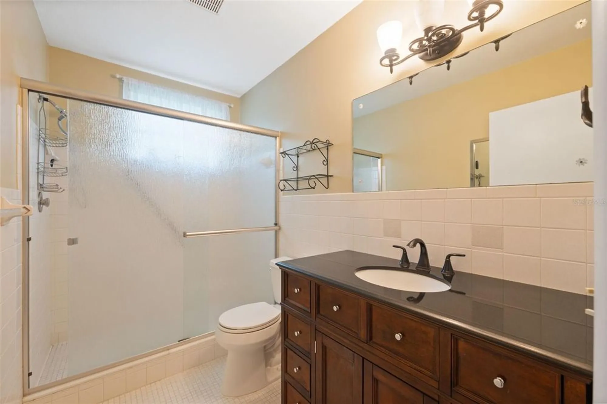 Property Slideshow image 19 of 31 | 2430 florentine way 6, Clearwater, FL, 33763