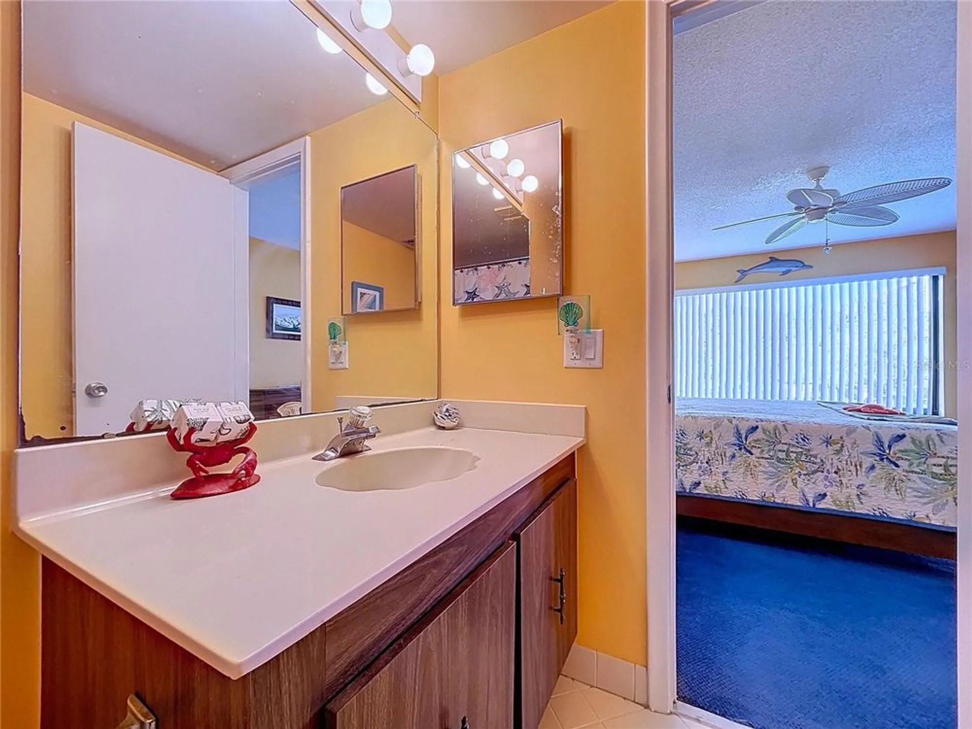 Property Slideshow image 14 of 28 | 6269 palma del mar blvd s apt 215, St Petersburg, FL, 33715
