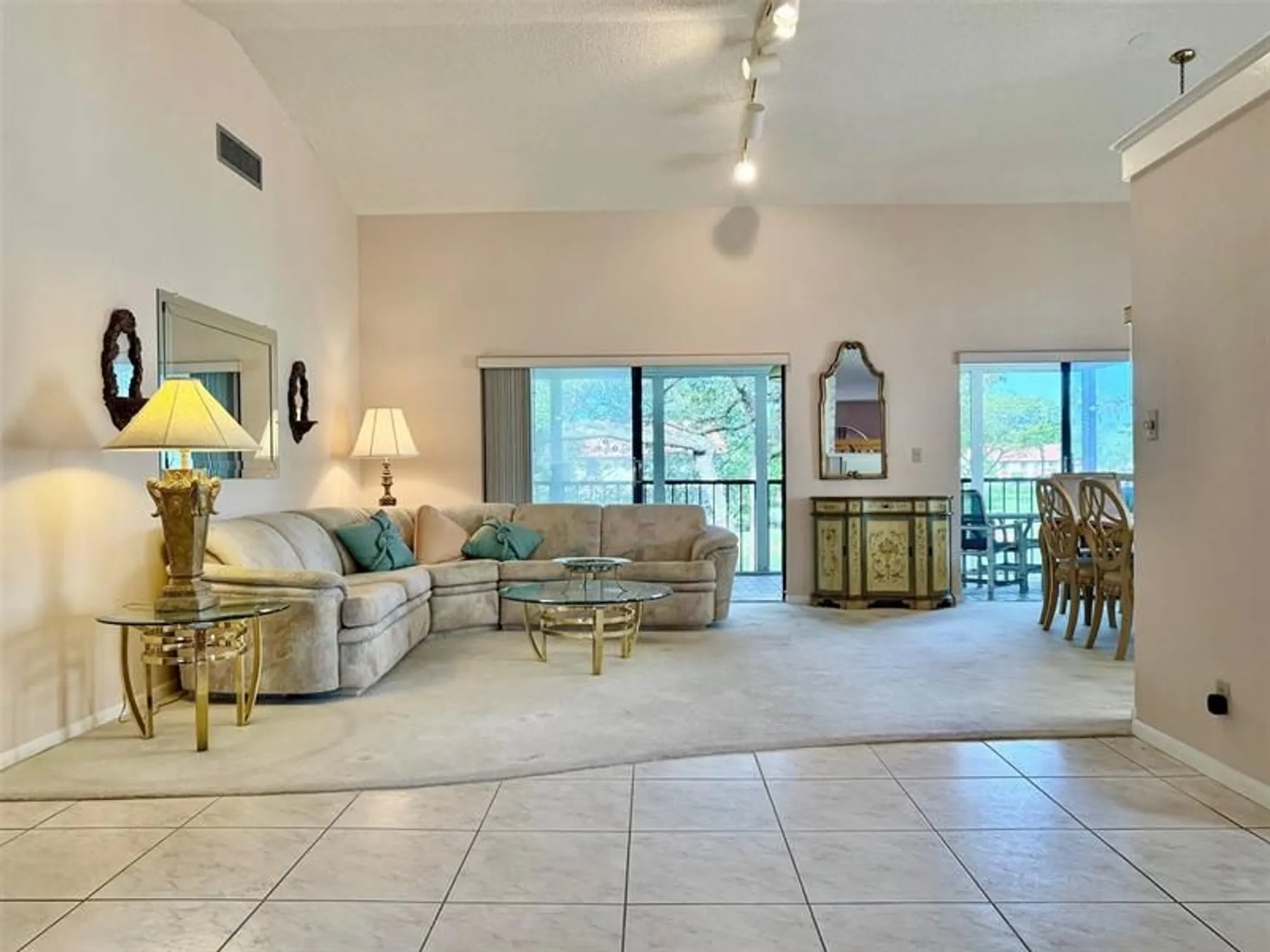 Property Slideshow image 5 of 36 | 10851 palm lake ave 202, Boynton Beach, FL, 33437