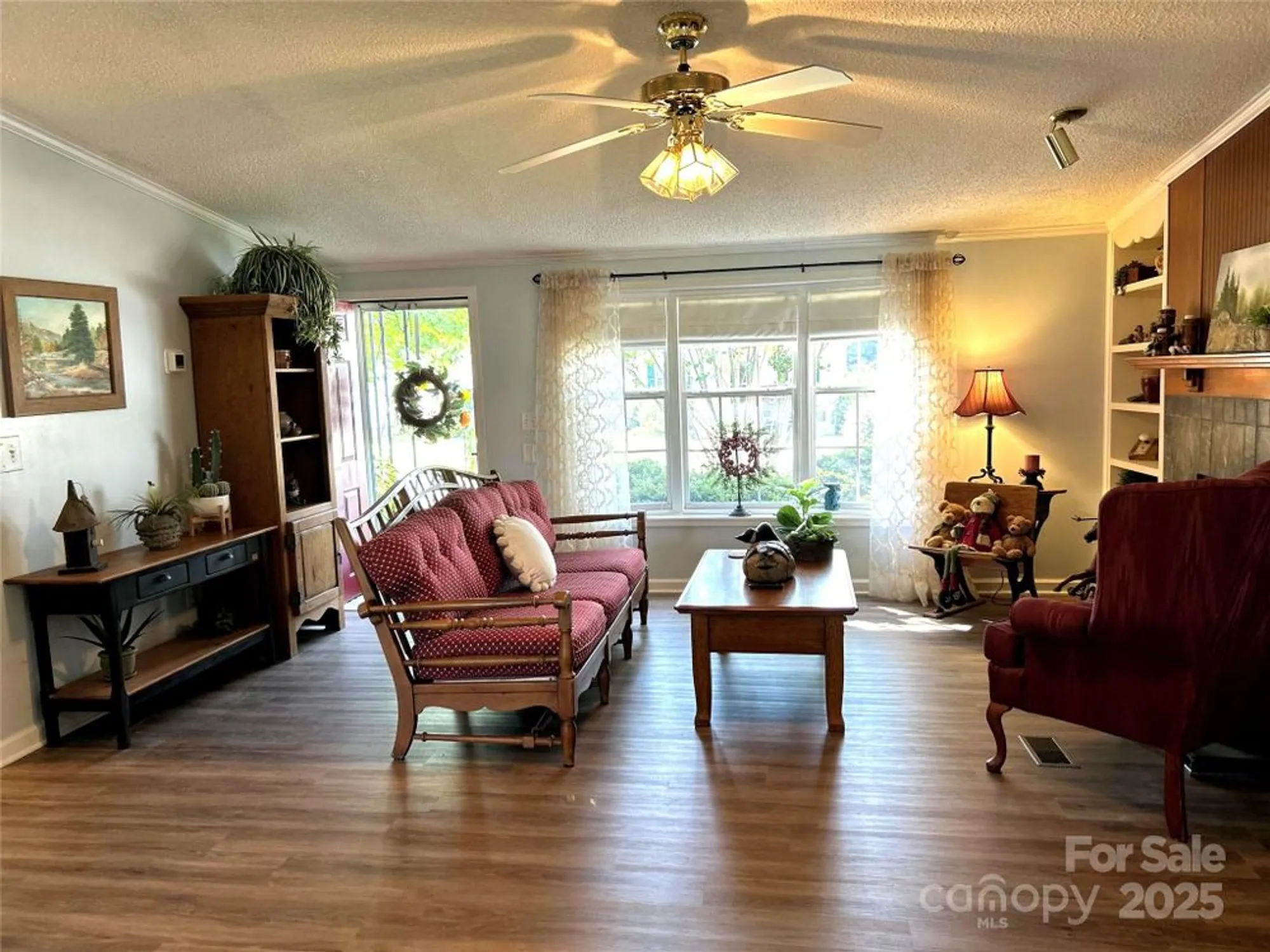Property Slideshow image 4 of 43 | 429 riverwind dr, Hendersonville, NC, 28739