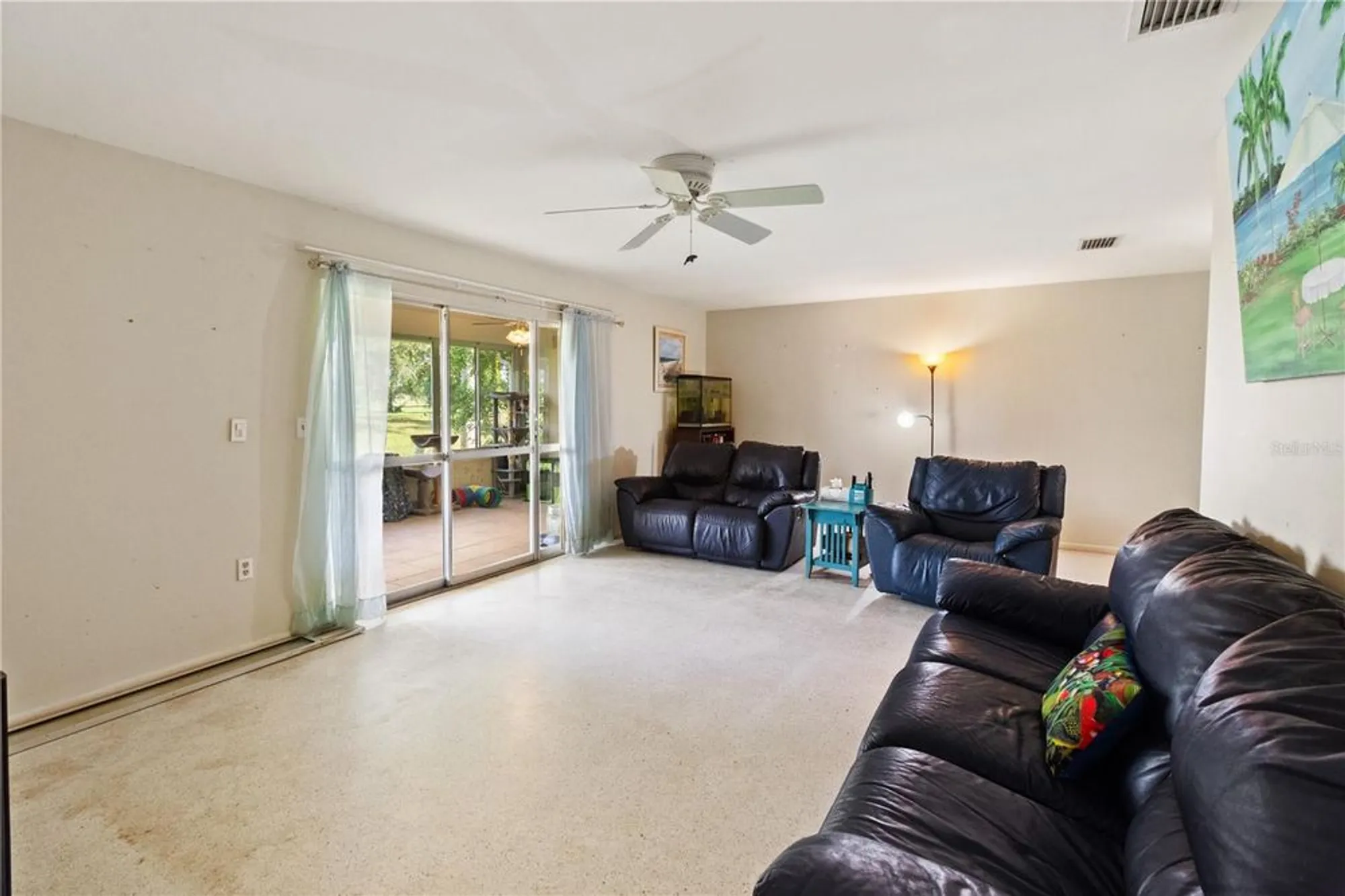 Property Slideshow image 11 of 27 | 1503 n pebble beach blvd, Sun City Center, FL, 33573