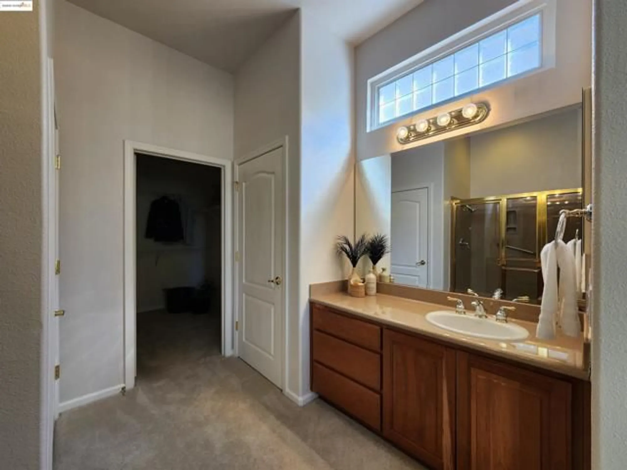 Property Slideshow image 30 of 49 | 930 suntan ln, Brentwood, CA, 94513