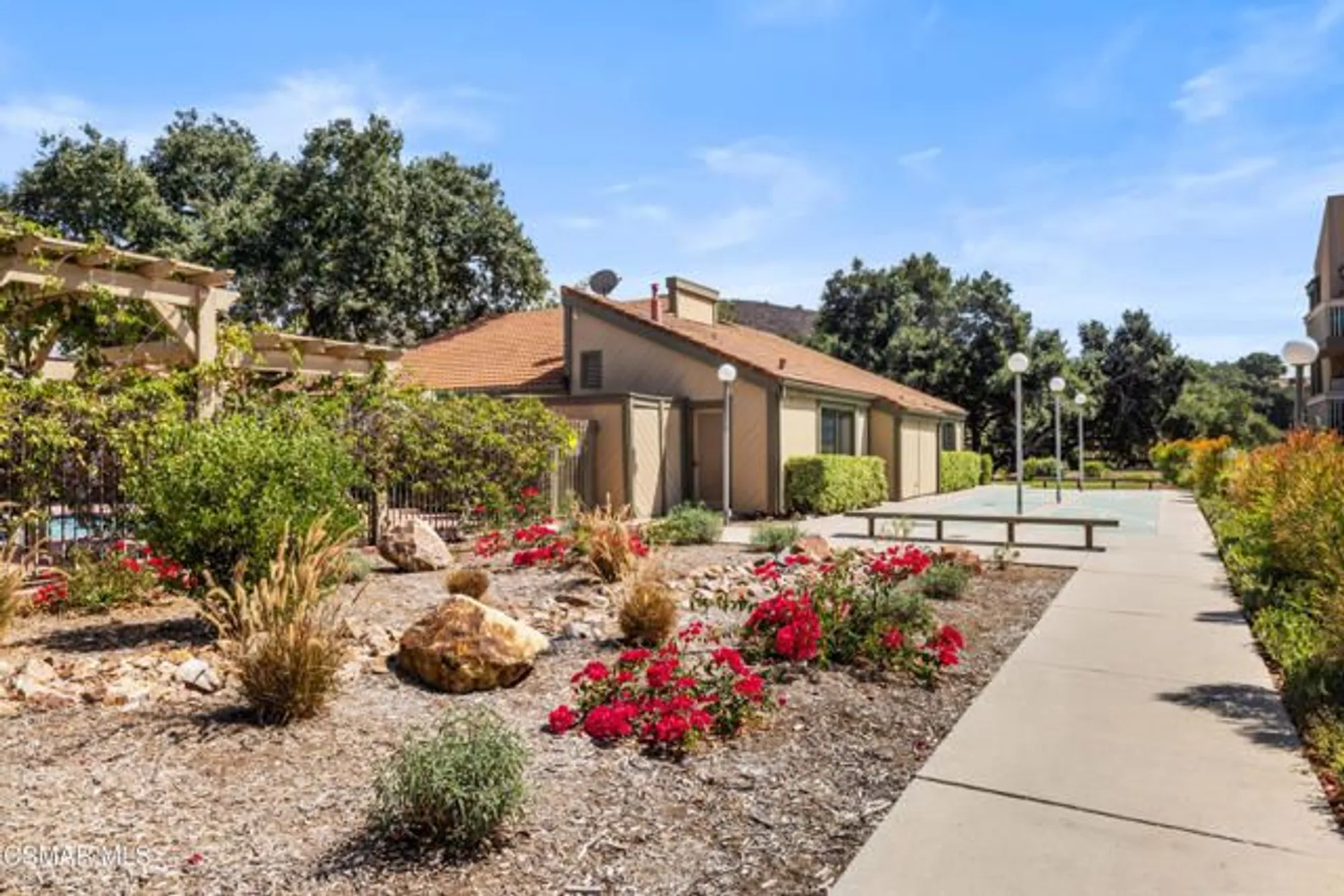 Property Slideshow image 60 of 62 | 224 oakleaf dr 105, Thousand Oaks, CA, 91360