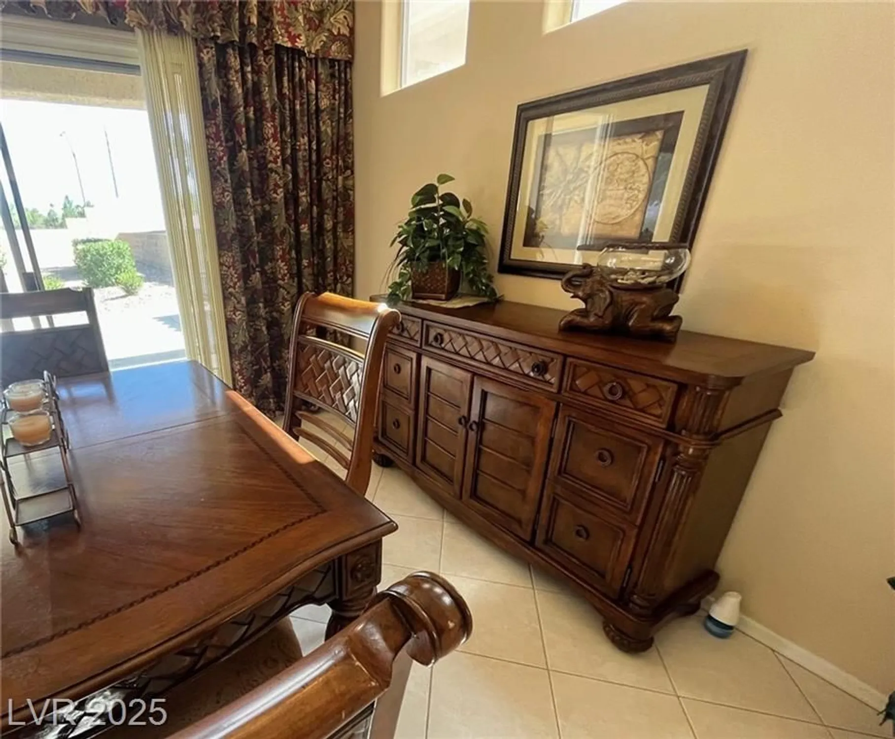 Property Slideshow image 9 of 38 | 10525 mission lakes ave, Las Vegas, NV, 89134