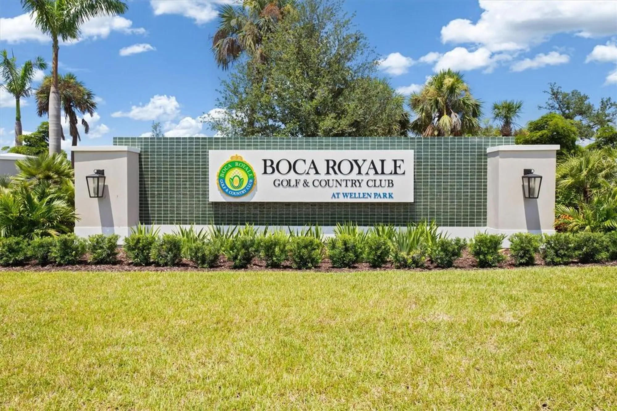 Property Slideshow image 38 of 50 | 26846 weiskopf dr, Englewood, FL, 34223