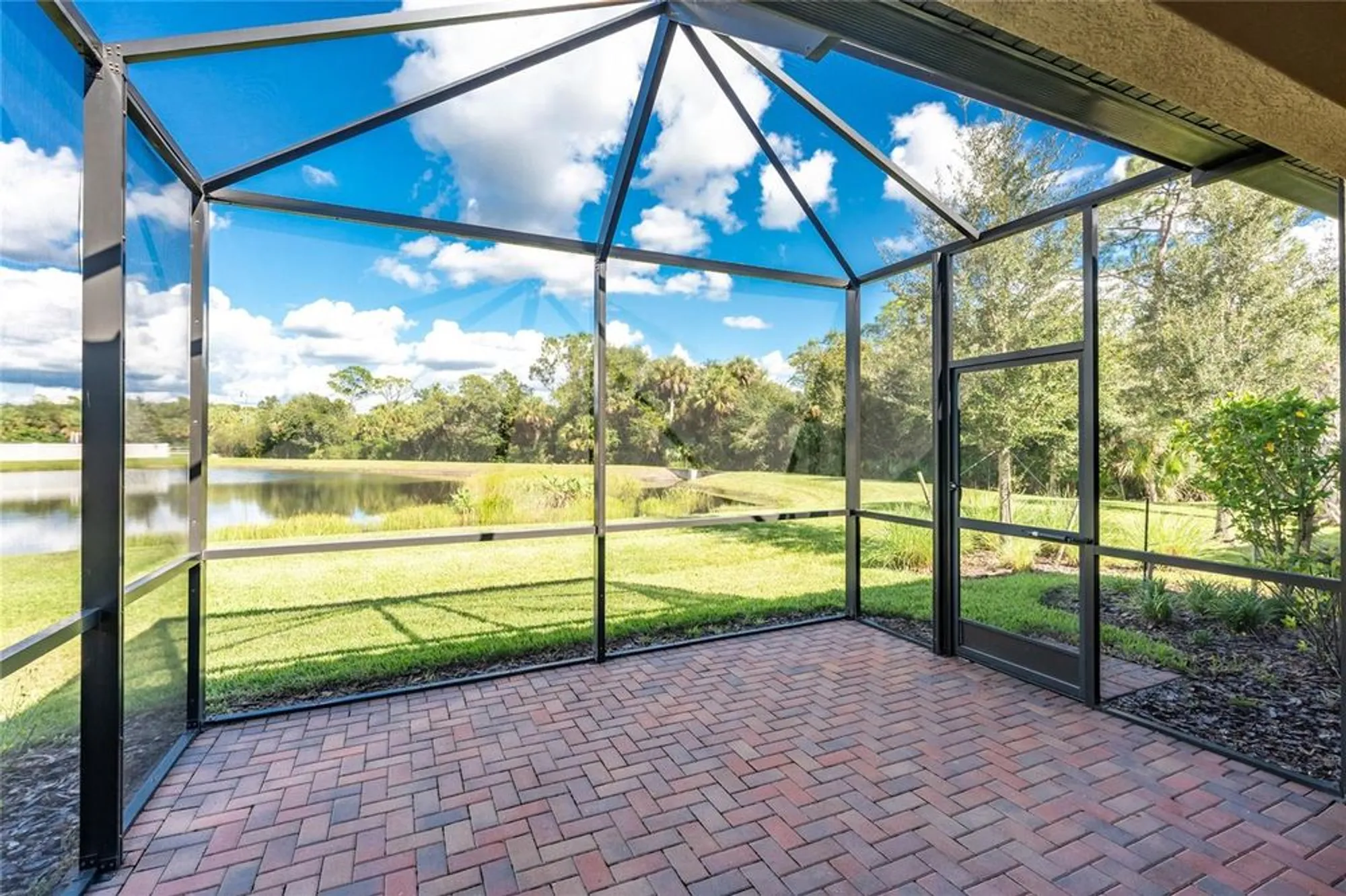 Property Slideshow image 45 of 61 | 2596 brassica dr, North Port, FL, 34289