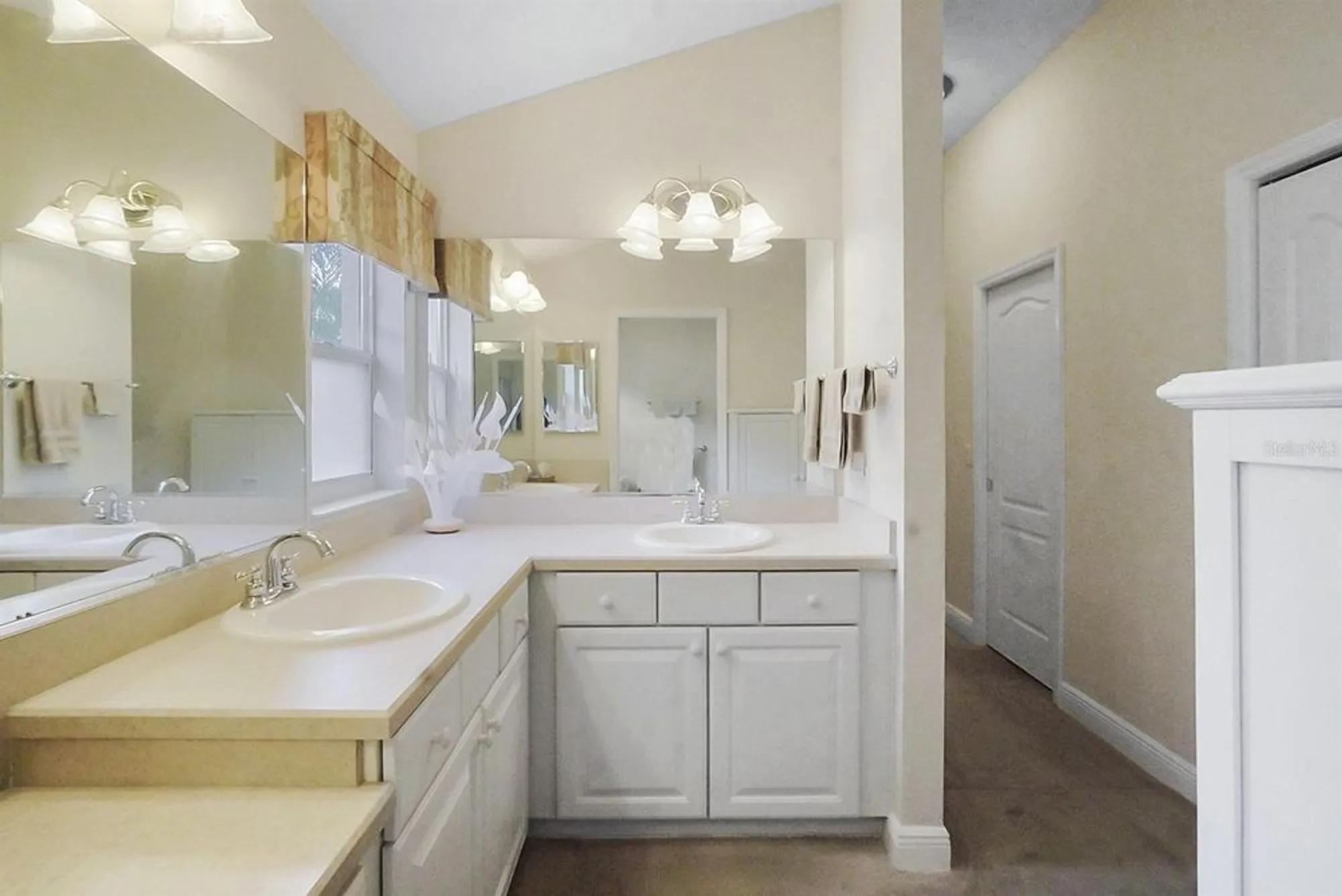 Property Slideshow image 32 of 41 | 1147 isle of palms path, The Villages, FL, 32162