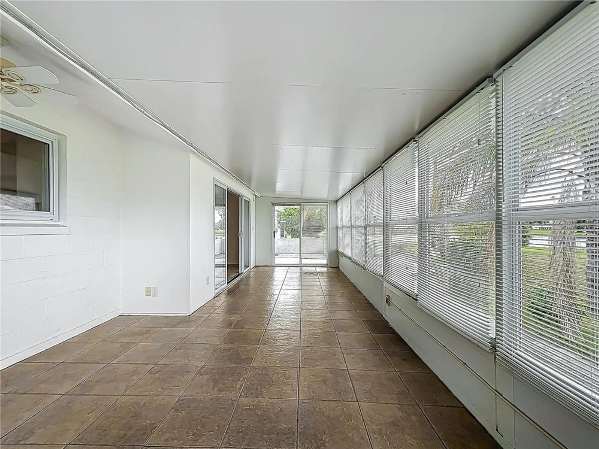 Property Slideshow image 26 of 41 | 904 desert hills dr, Sun City Center, FL, 33573