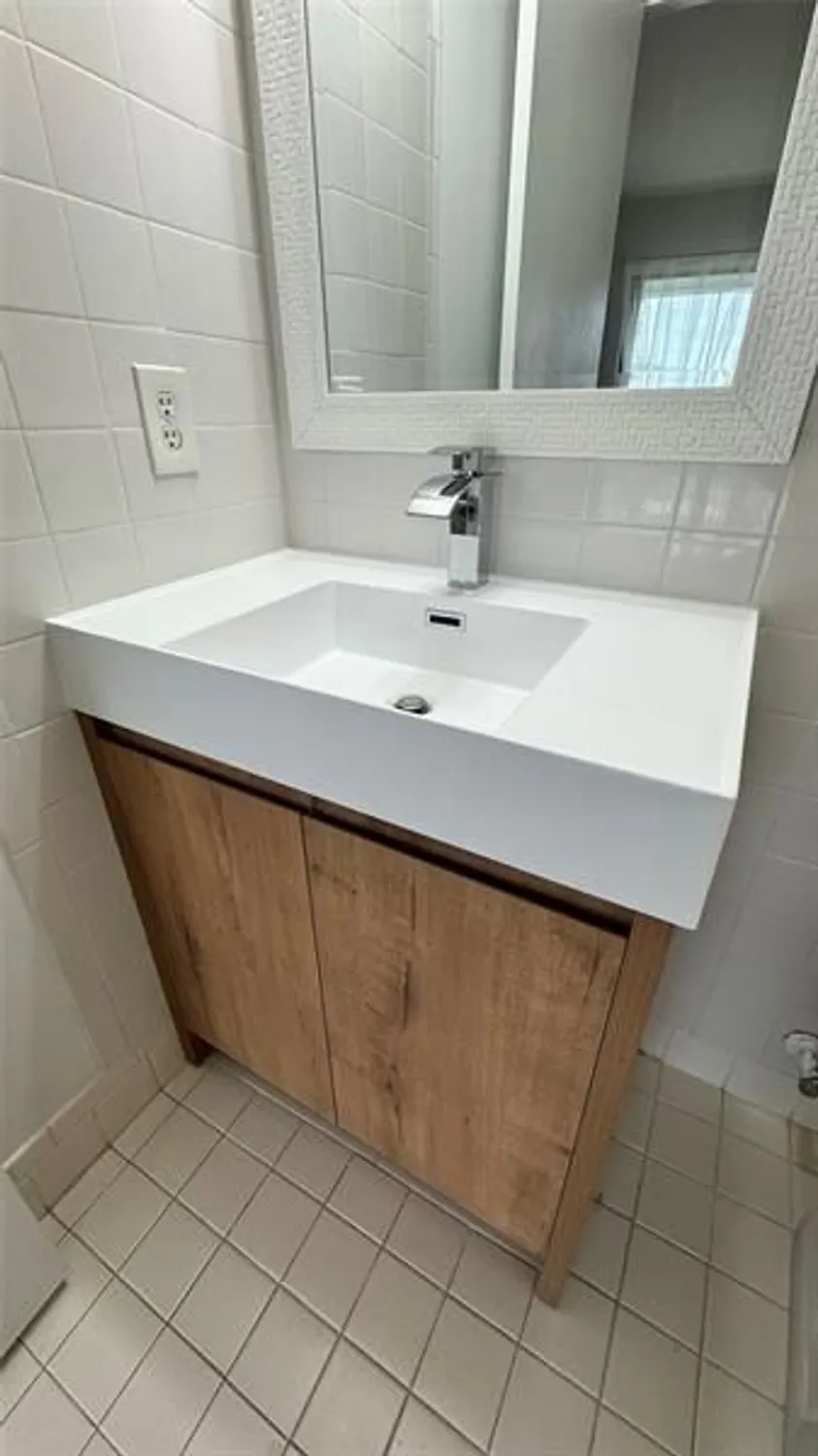 Property Slideshow image 15 of 26 | 300 sw 134th way apt 304e, Pembroke Pines, FL, 33027