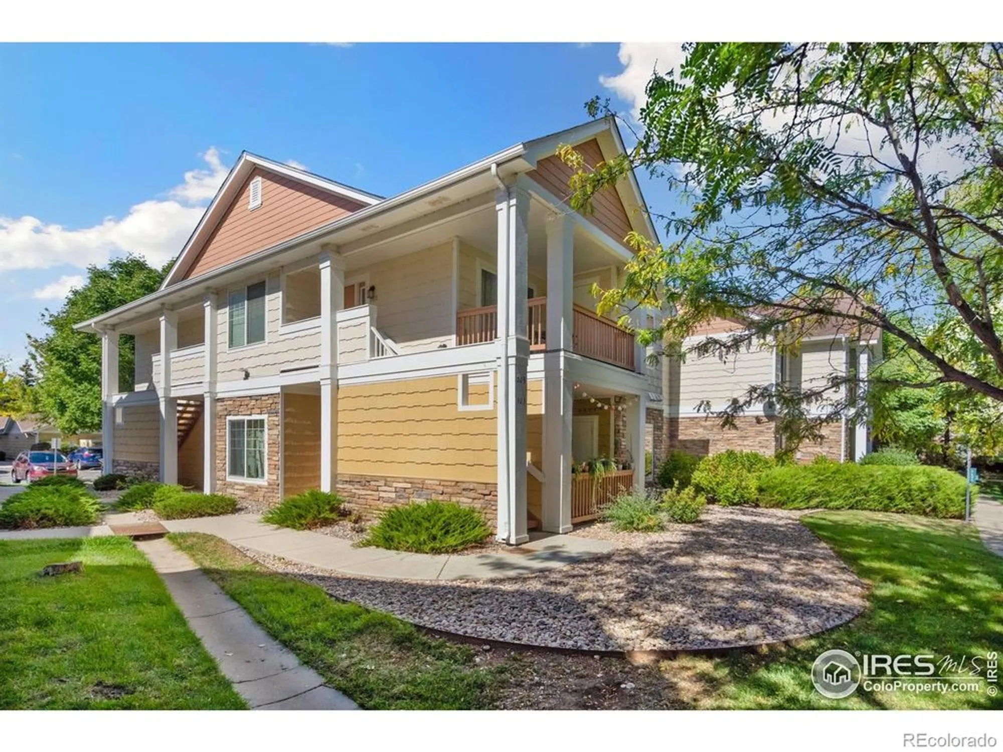 Property Slideshow image 1 of 19 | 4725 hahns peak dr unit 204, Loveland, CO, 80538