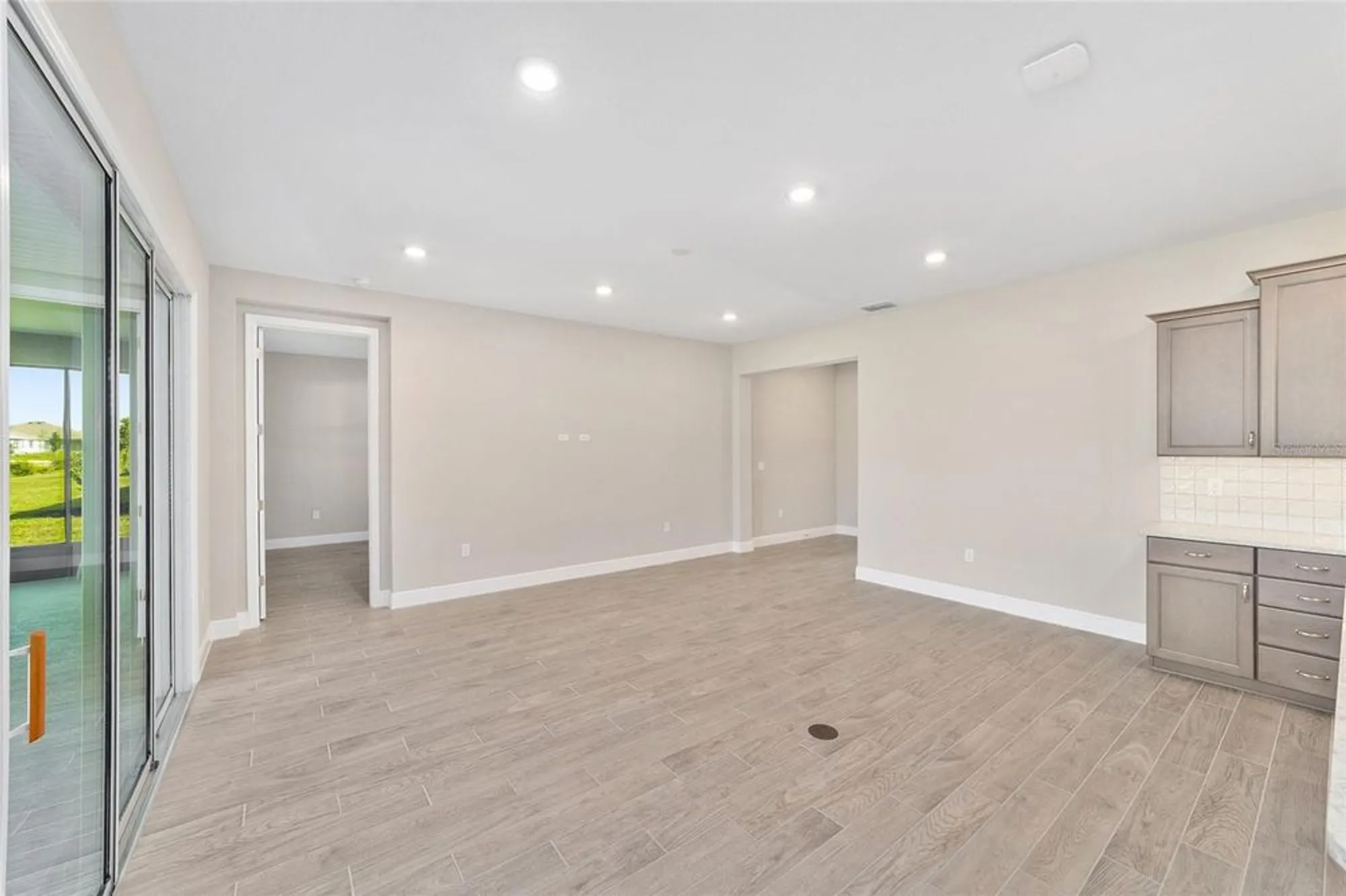 Property Slideshow image 12 of 38 | 10372 sw 105th ct, Ocala, FL, 34481