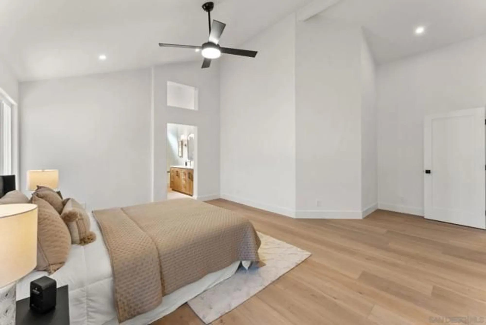 Property Slideshow image 21 of 33 | 5030 alicante way, Oceanside, CA, 92056