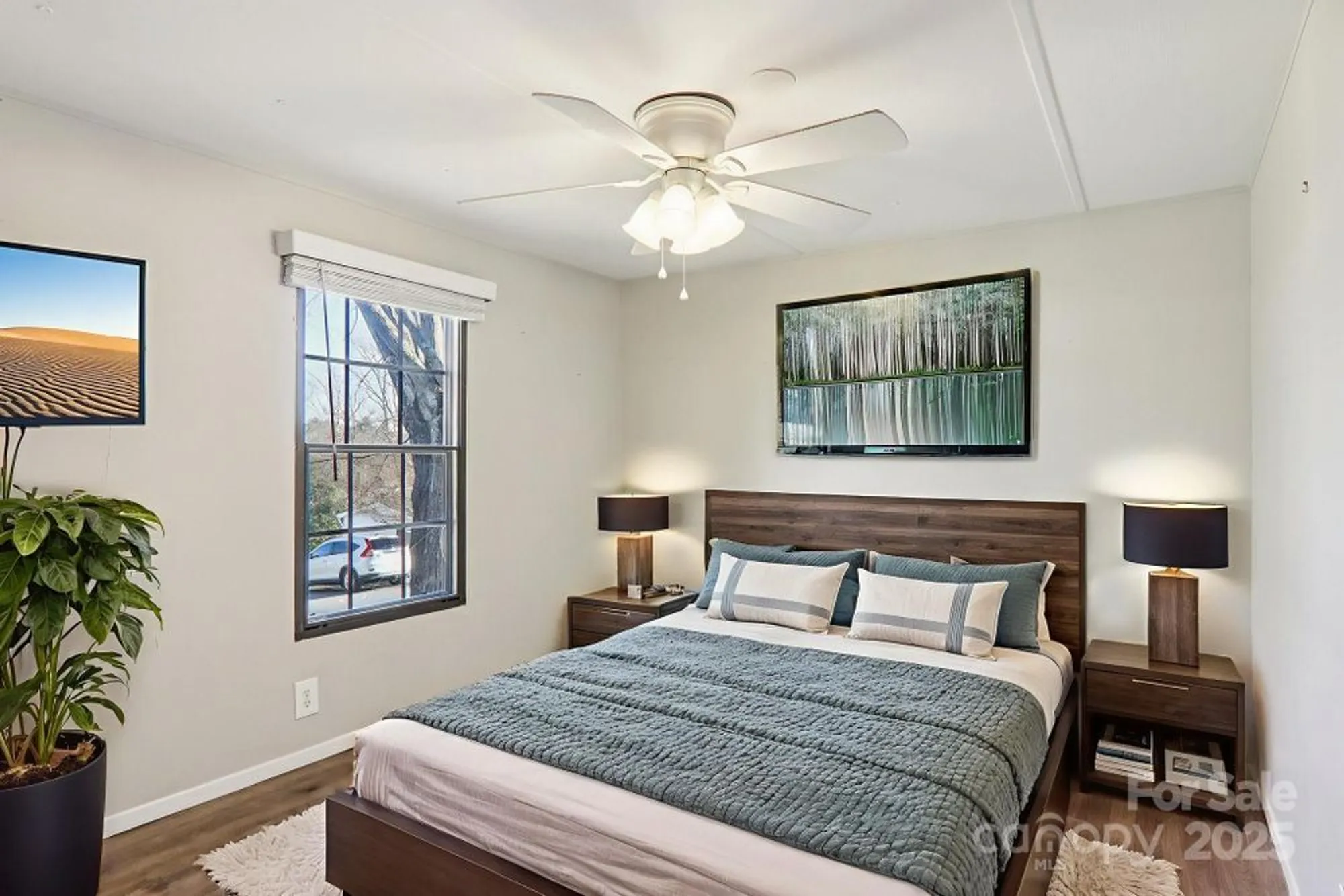 Property Slideshow image 21 of 48 | 302 meadowbrook ct, Hendersonville, NC, 28792