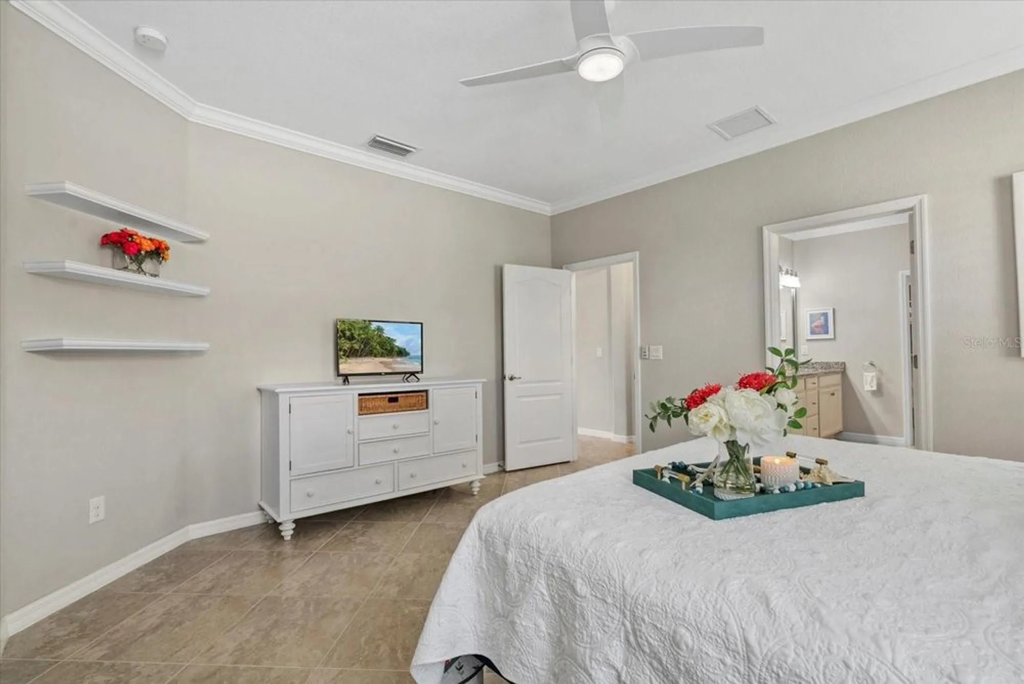 Property Slideshow image 21 of 66 | 10189 fiddlewood dr, Venice, FL, 34293