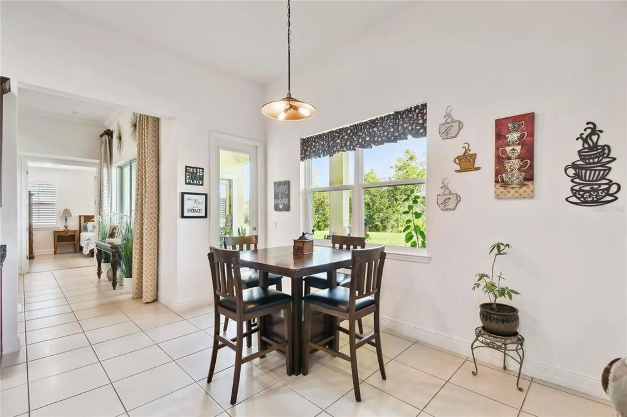 Property Slideshow image 14 of 54 | 804 san raphael st, Poinciana, FL, 34759