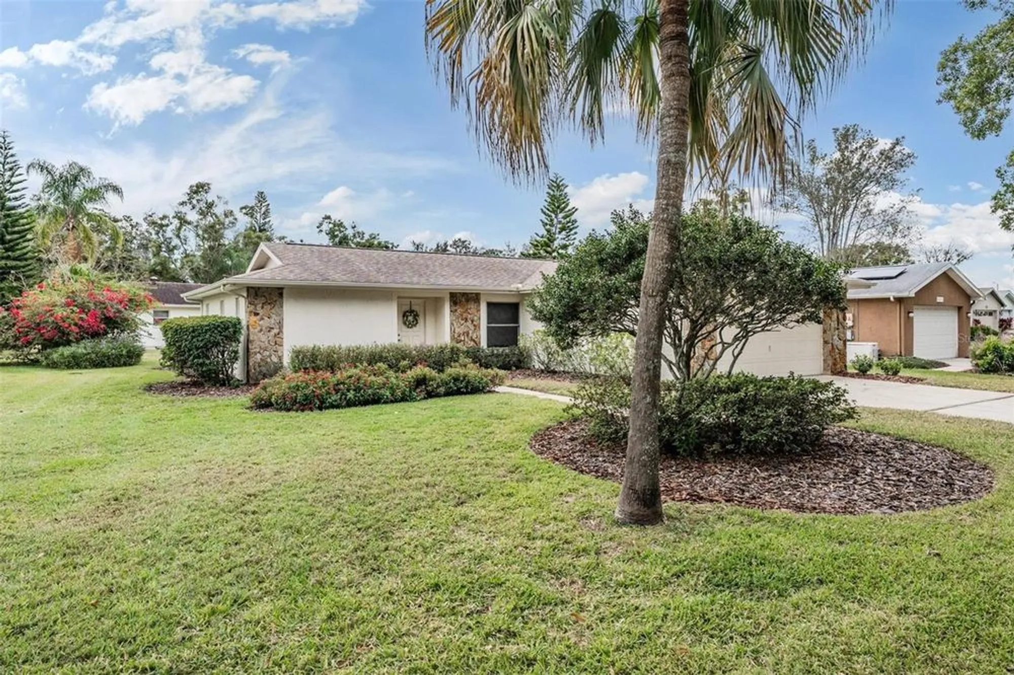 Property Slideshow image 25 of 26 | 2820 lomond dr, Palm Harbor, FL, 34684