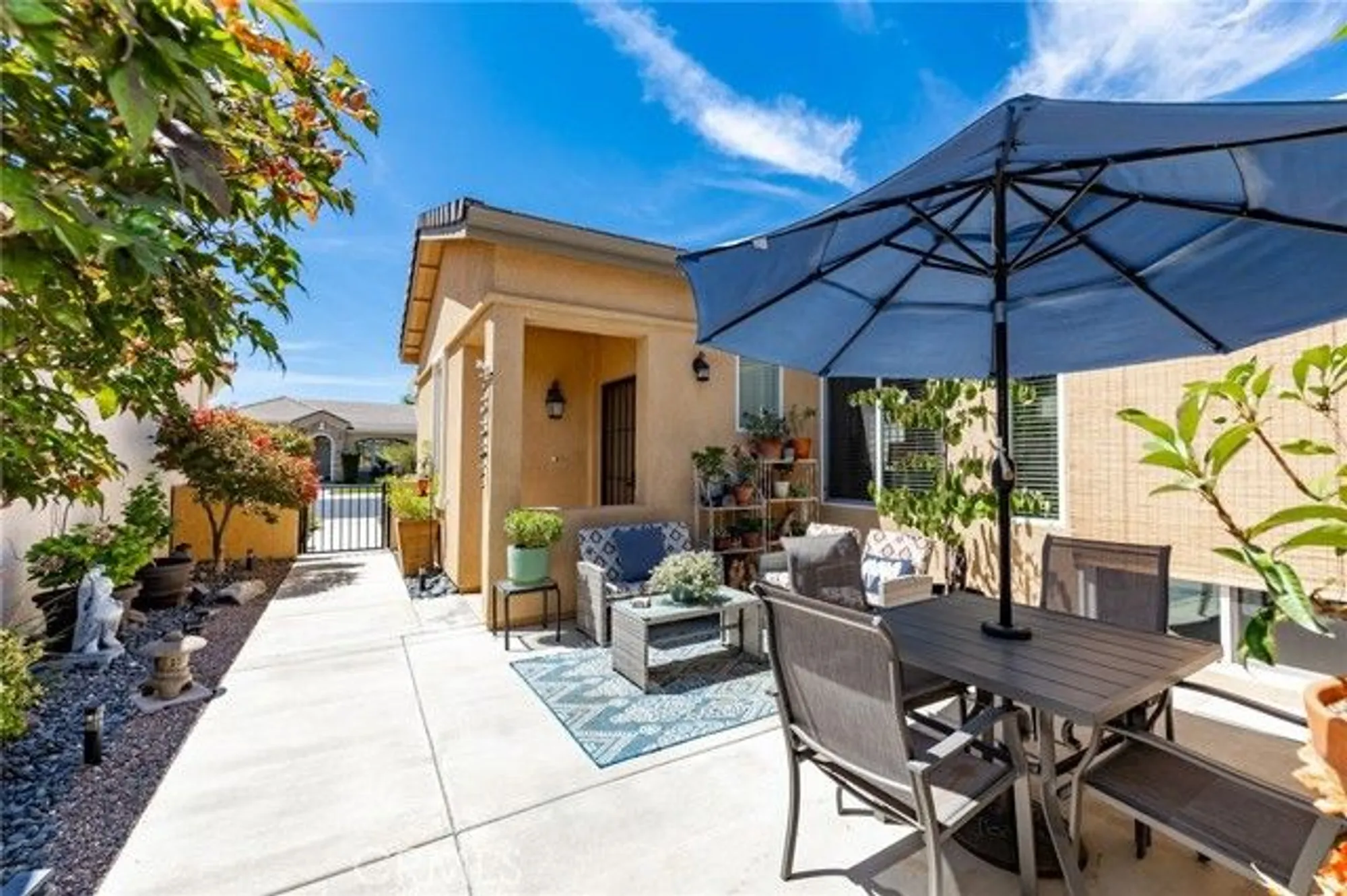 Property Slideshow image 29 of 62 | 126 thistle crk, Beaumont, CA, 92223