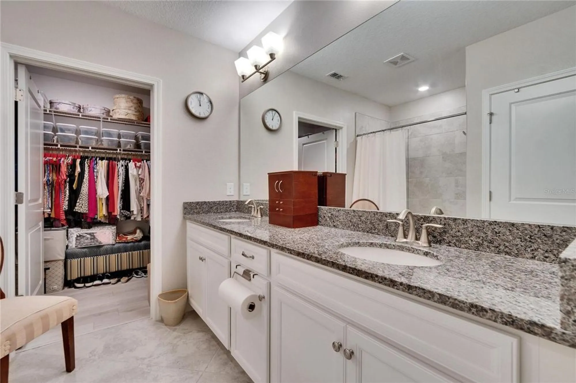 Property Slideshow image 32 of 97 | 16927 april plush dr, Wimauma, FL, 33598