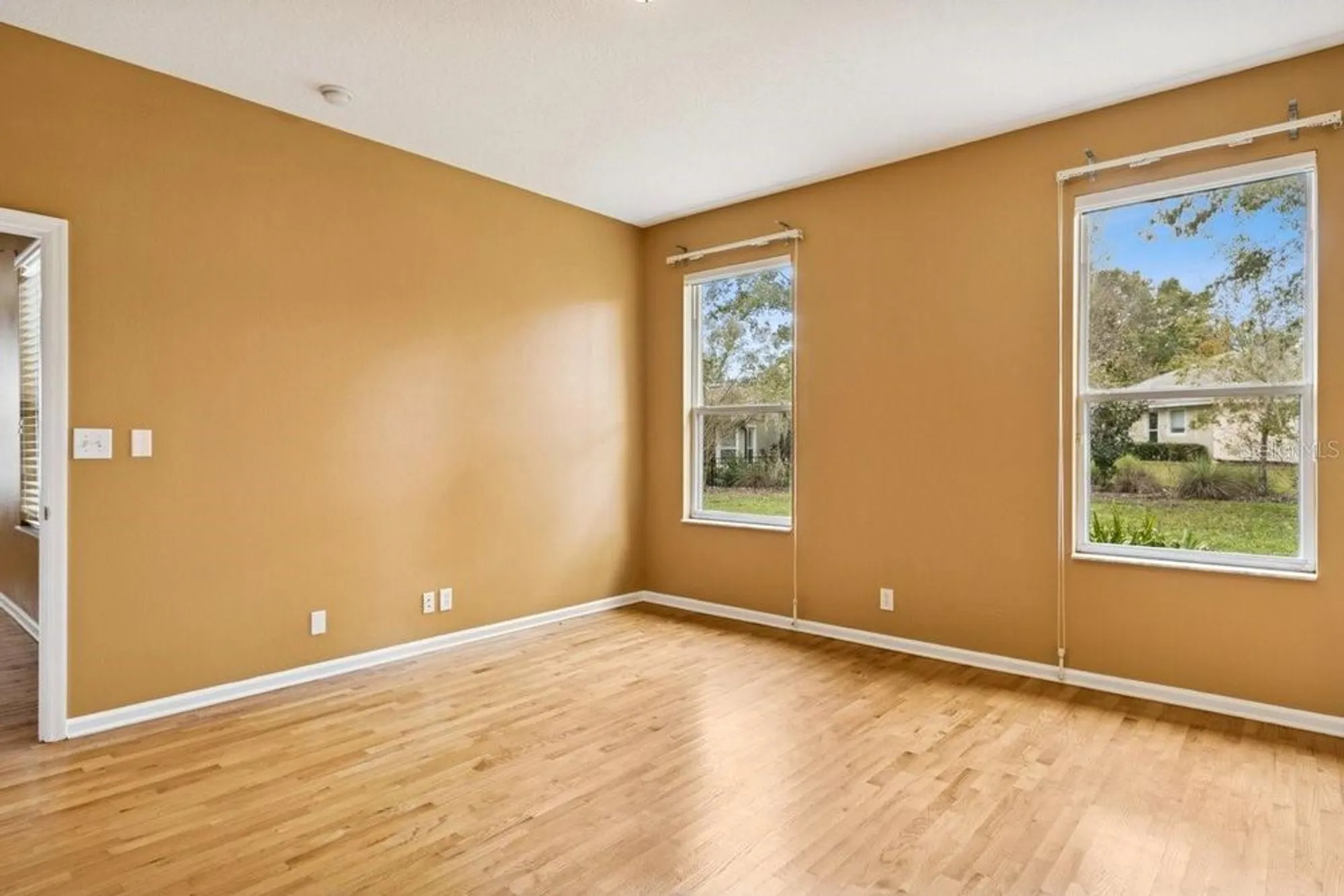 Property Slideshow image 20 of 44 | 902 heron point cir, Deland, FL, 32724