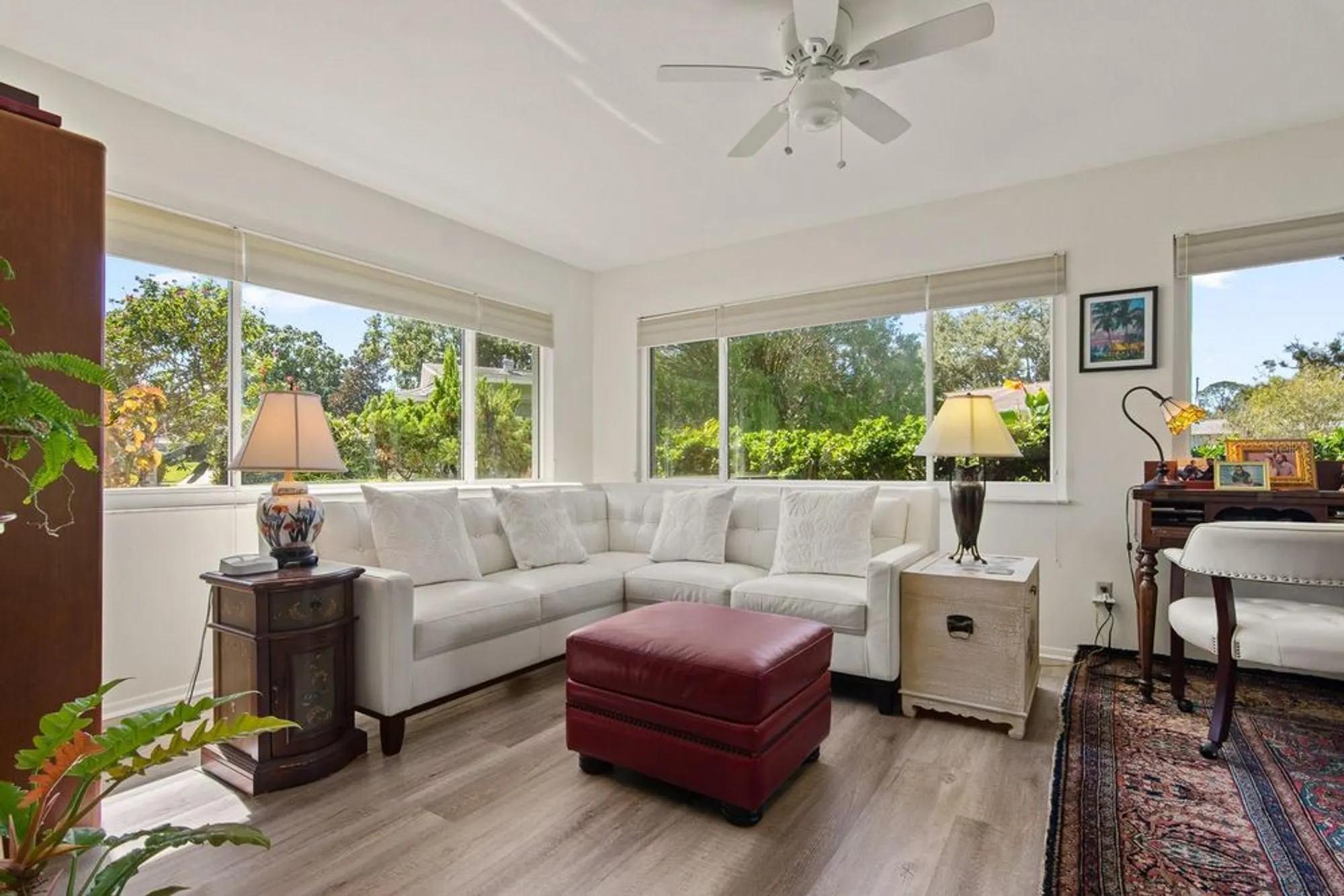 Property Slideshow image 12 of 45 | 1212 timberbrooke dr, Palm Harbor, FL, 34684