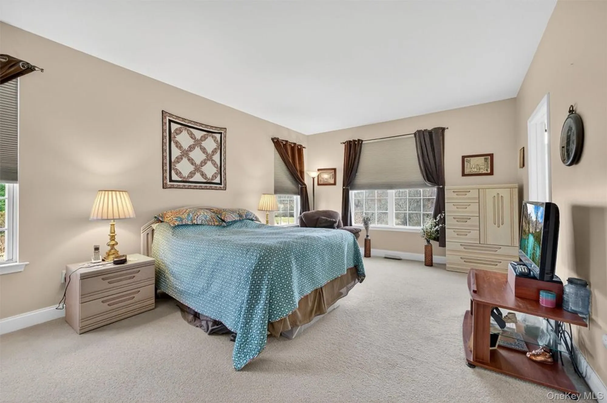Property Slideshow image 21 of 35 | 24 juniper cir, Middletown, NY, 10940