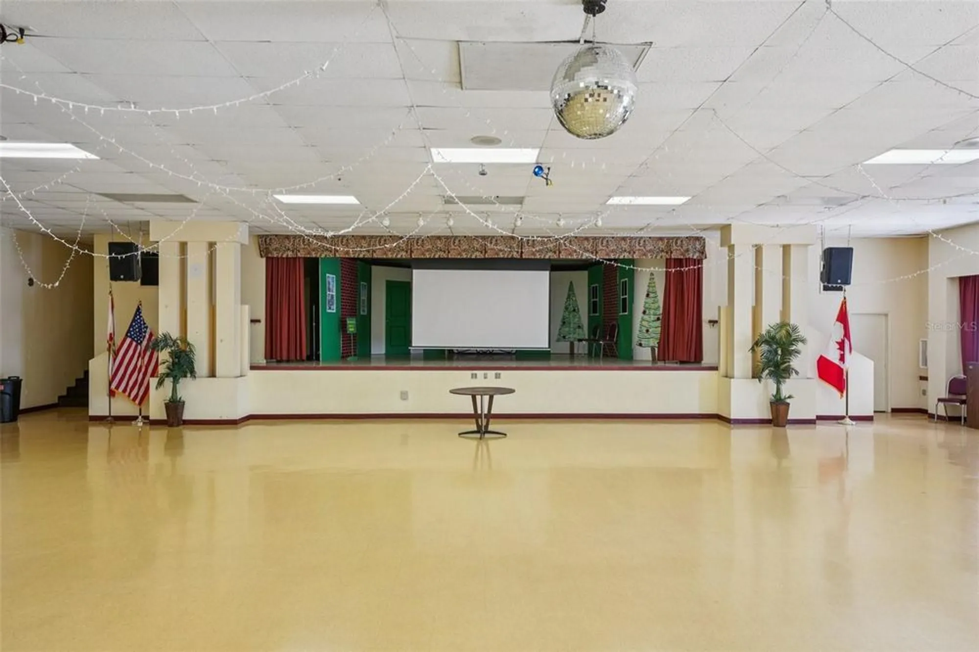 Property Slideshow image 66 of 76 | 5501 80th st n unit 505, Saint Petersburg, FL, 33709