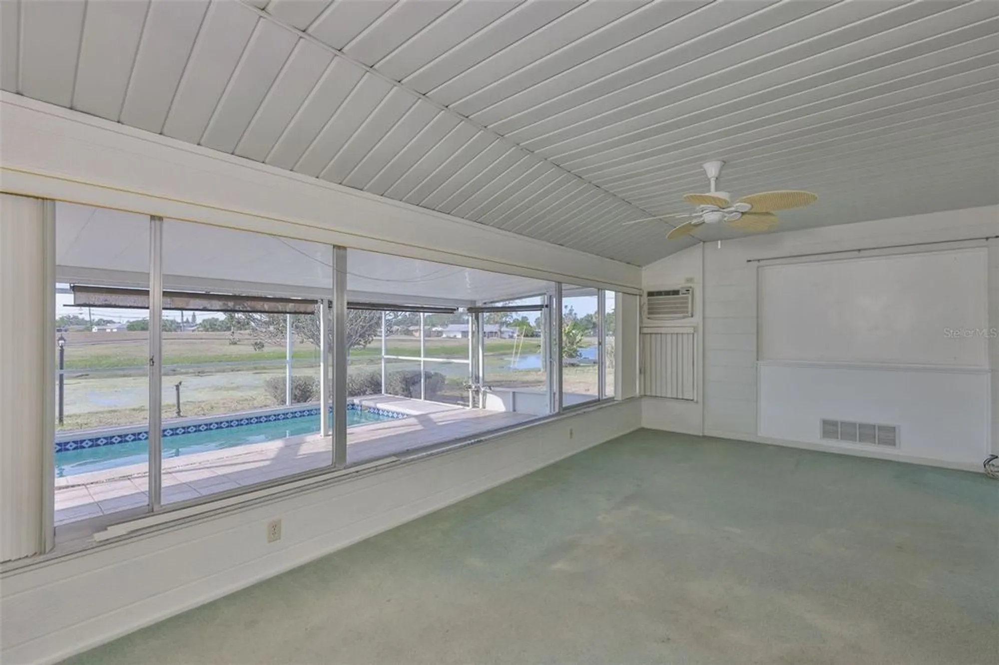 Property Slideshow image 17 of 63 | 1502 desert hills dr, Sun City Center, FL, 33573