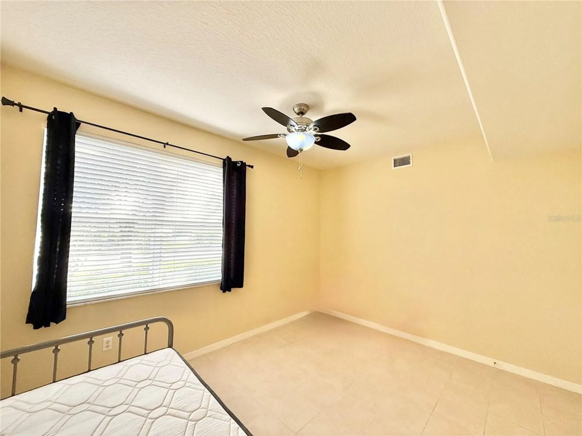 Property Slideshow image 34 of 42 | 3850 serenade ln # 3850, Lakeland, FL, 33811