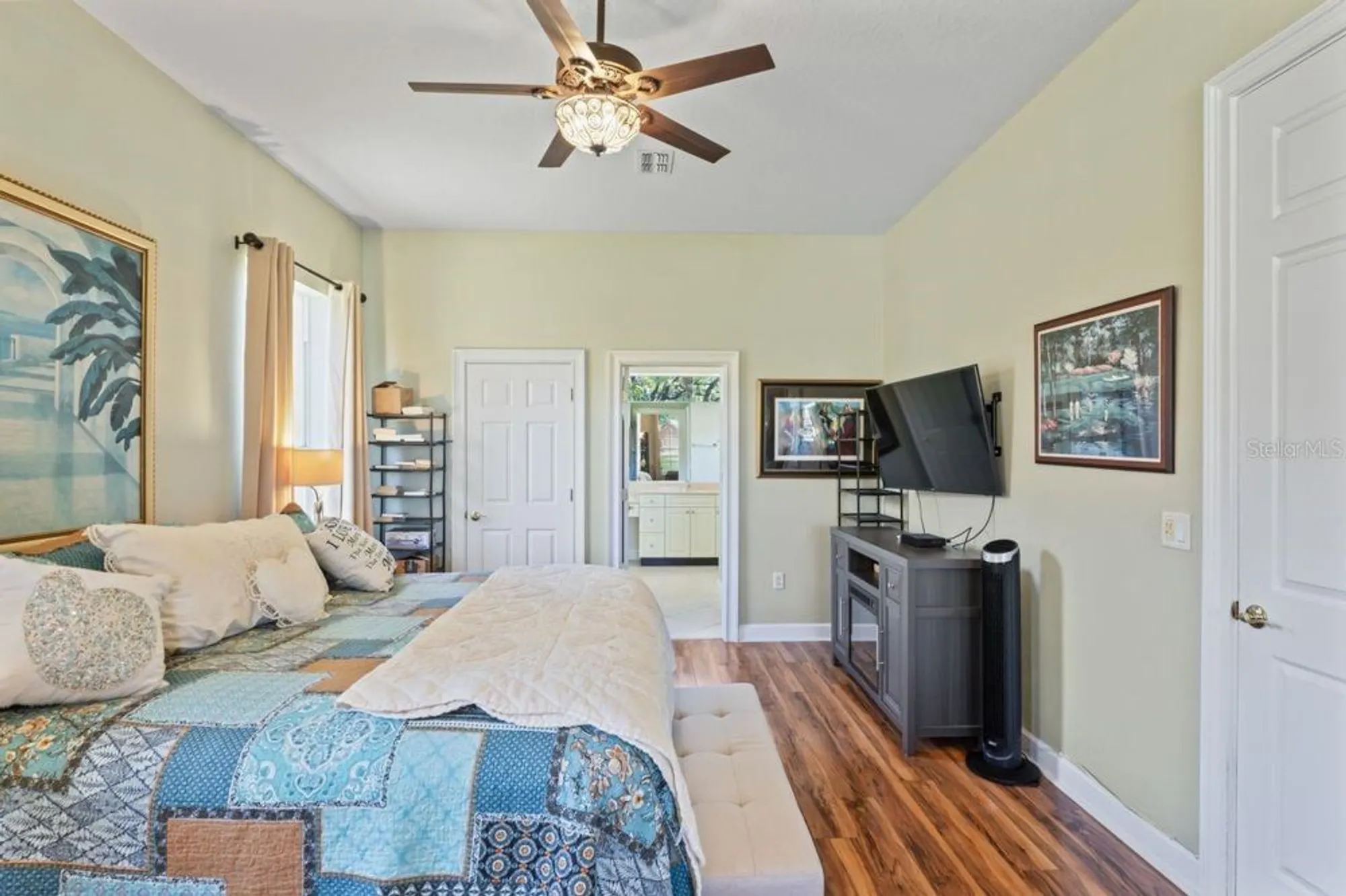 Property Slideshow image 24 of 85 | 9398 burnam dr, Weeki Wachee, FL, 34613