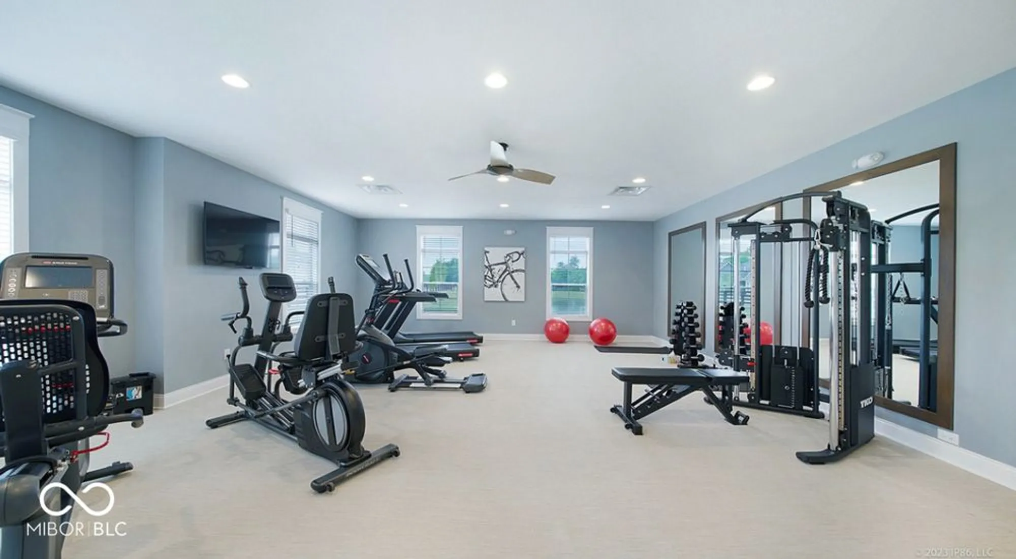 Property Slideshow image 33 of 38 | 2945 millgate dr, Carmel, IN, 46033