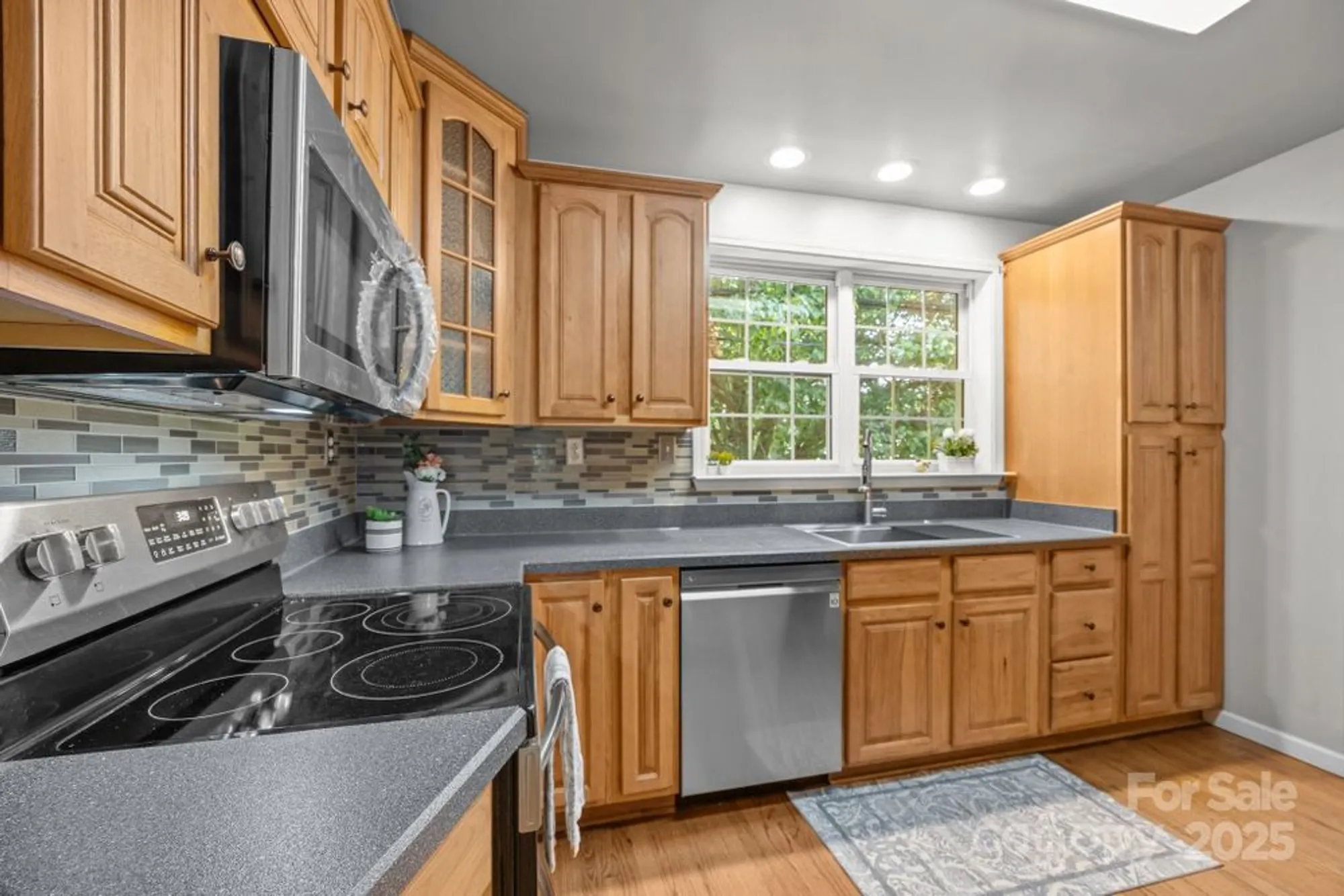 Property Slideshow image 11 of 30 | 2 enka orchard st, Candler, NC, 28715