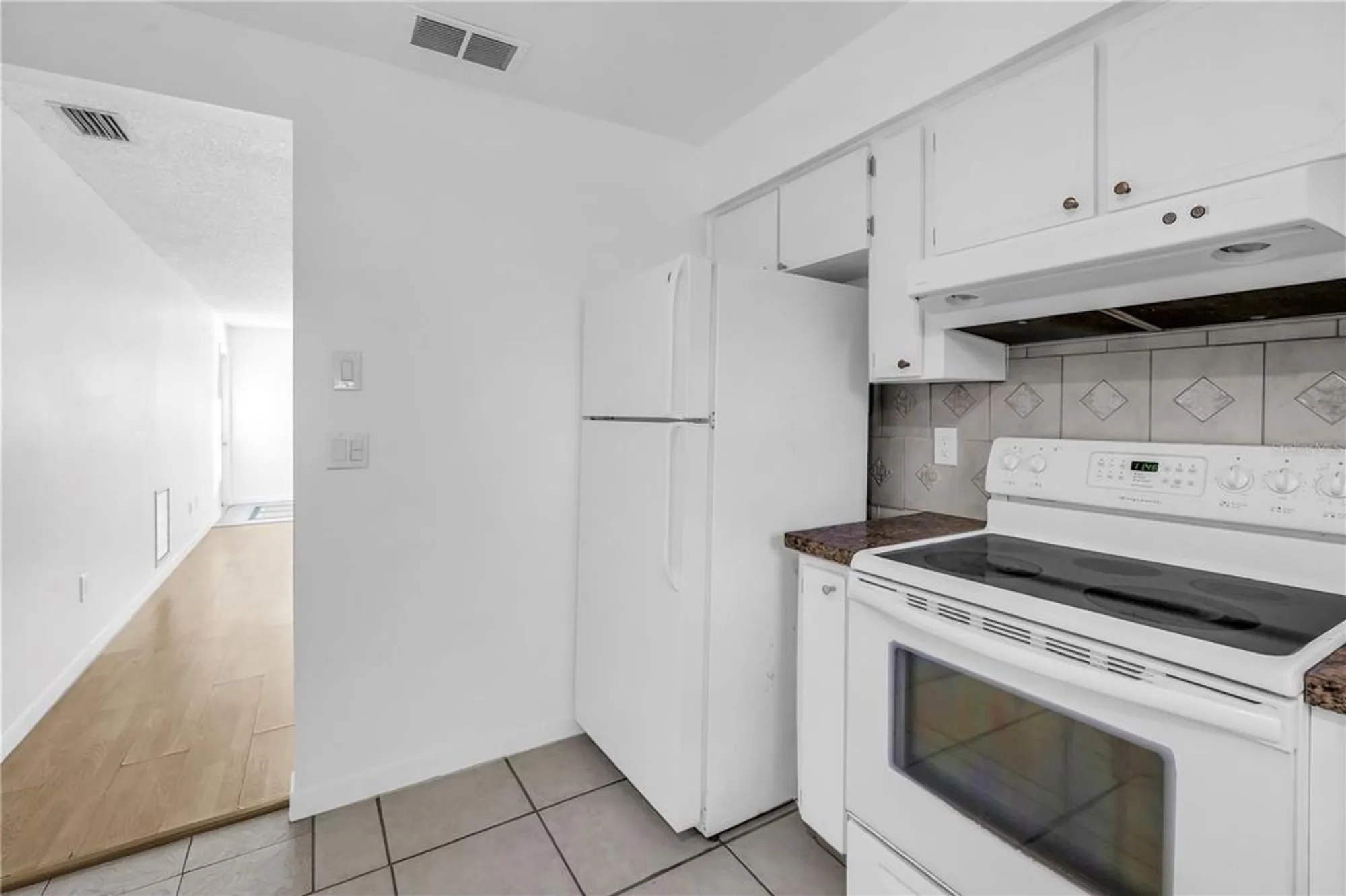 Property Slideshow image 16 of 39 | 7081 lafayette n # 7081, Pinellas Park, FL, 33781