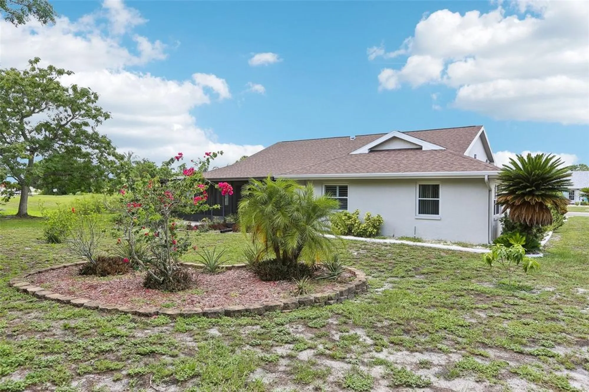 Property Slideshow image 44 of 72 | 1812 new bedford dr, Sun City Center, FL, 33573