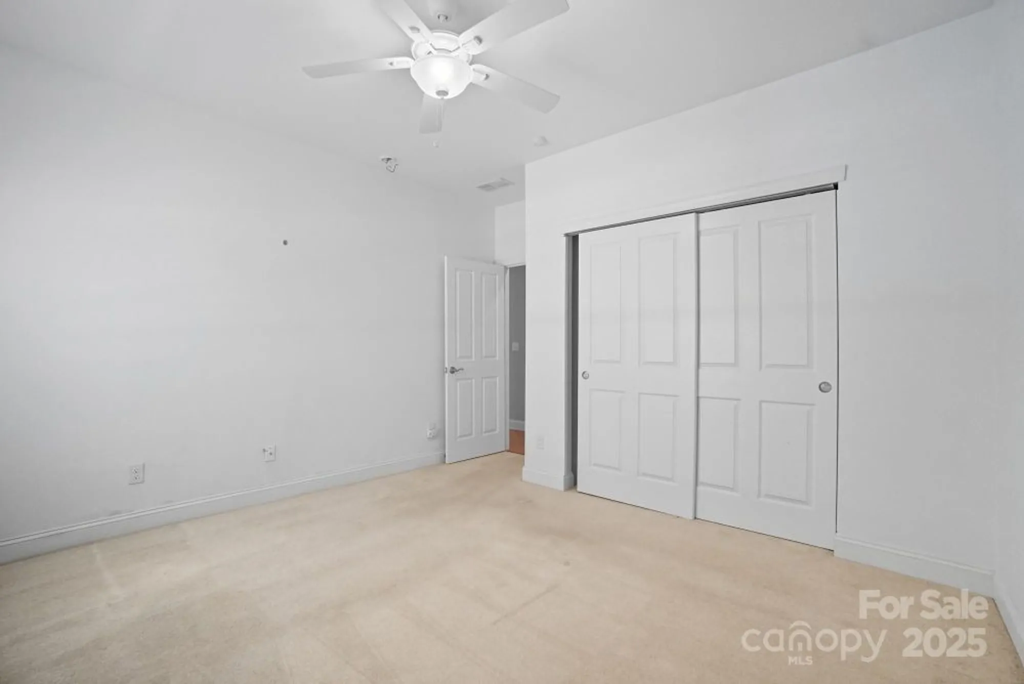 Property Slideshow image 28 of 42 | 2232 coltsview ln, Matthews, NC, 28105
