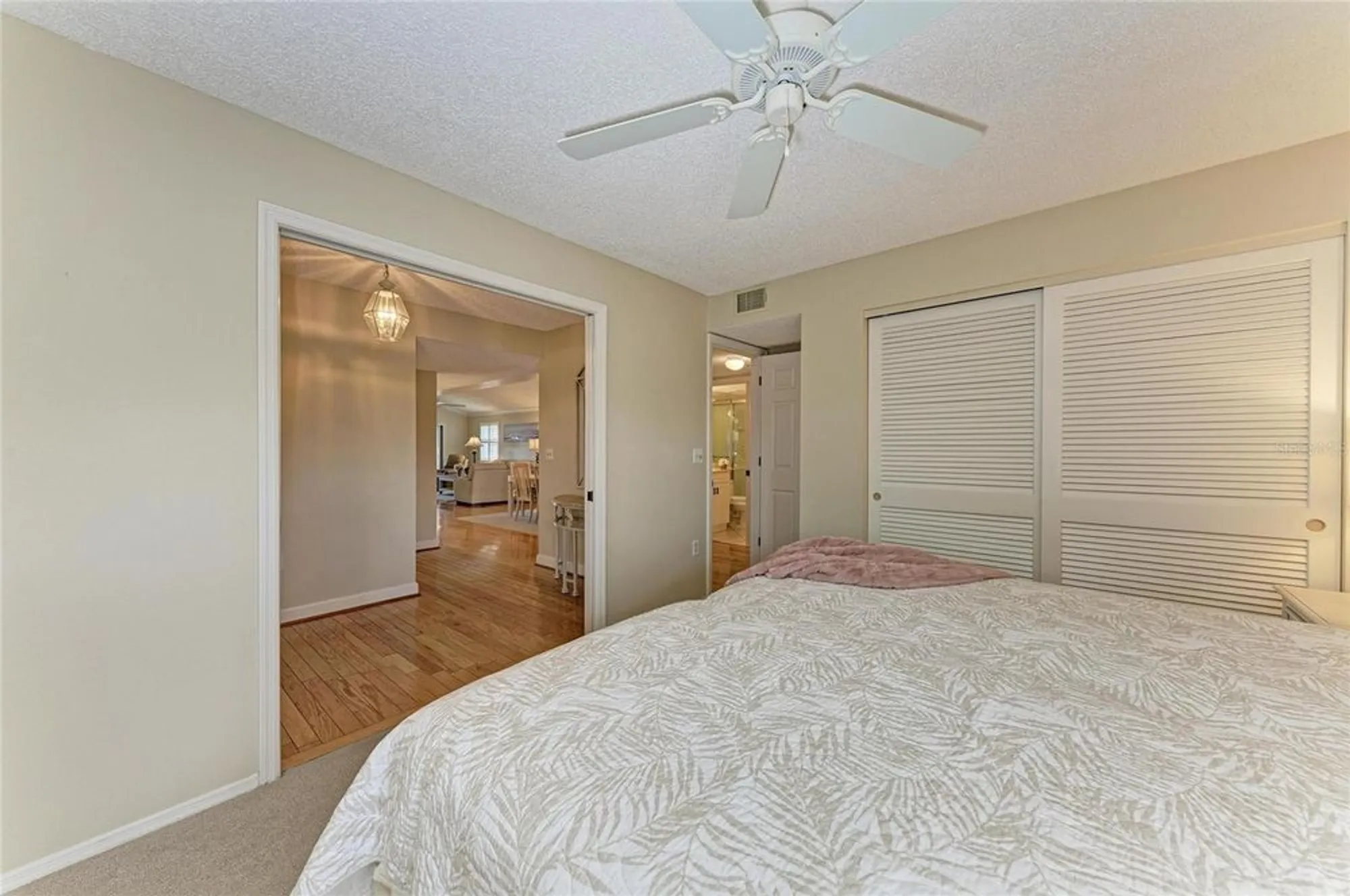Property Slideshow image 25 of 45 | 1247 edgewater cir # 1247, Bradenton, FL, 34209