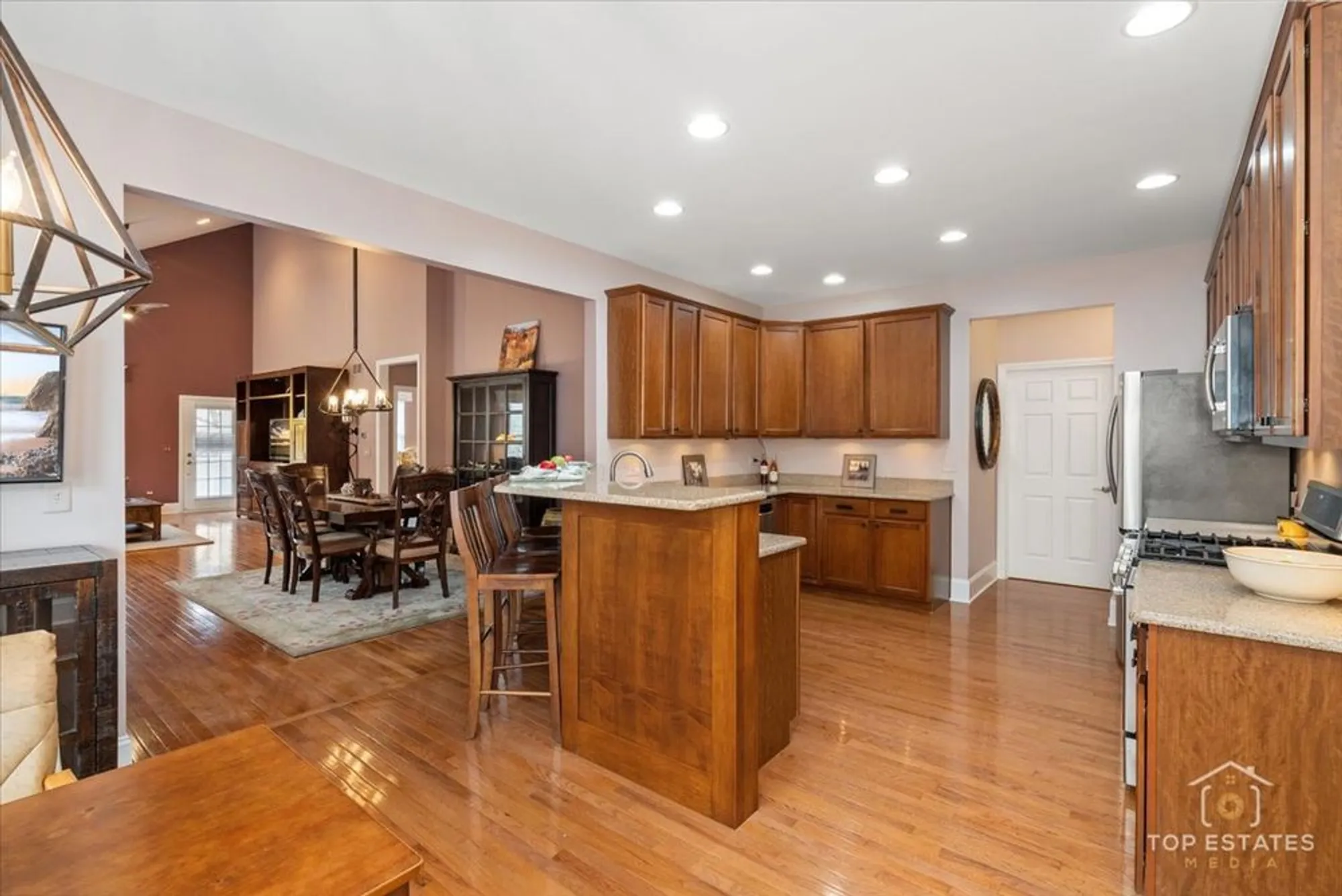 Property Slideshow image 14 of 43 | 1039 riviera dr # 1039, Elgin, IL, 60124