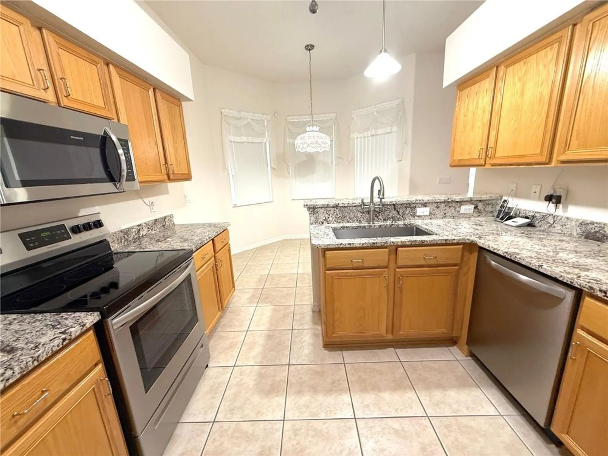 Property Slideshow image 4 of 31 | 11204 clear oak cir, New Port Richey, FL, 34654