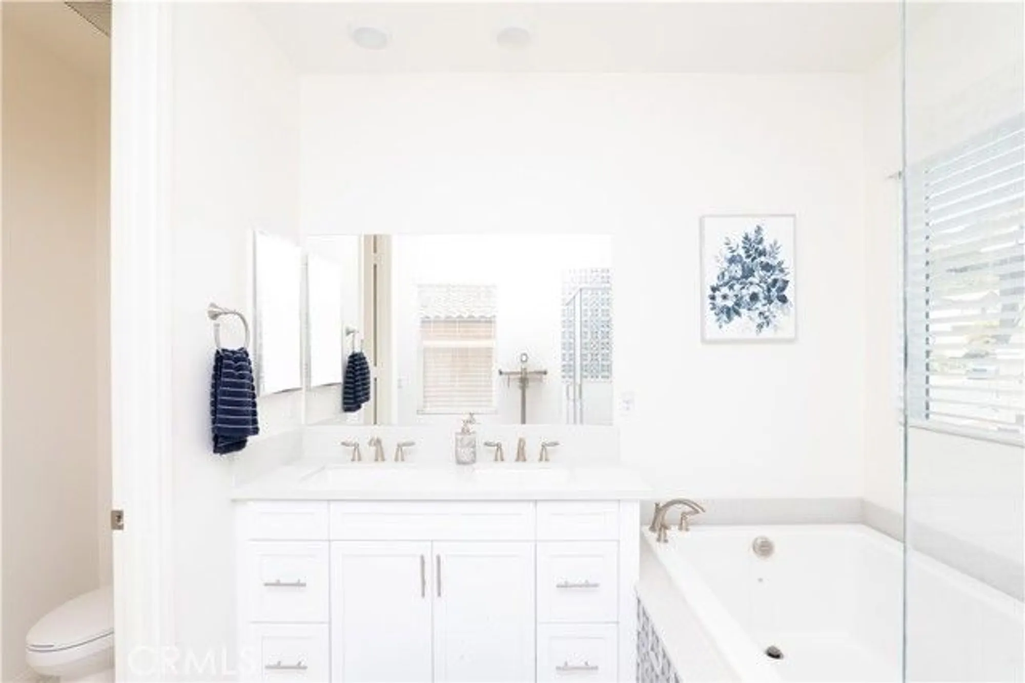 Property Slideshow image 21 of 54 | 24560 acadia dr, Corona, CA, 92883