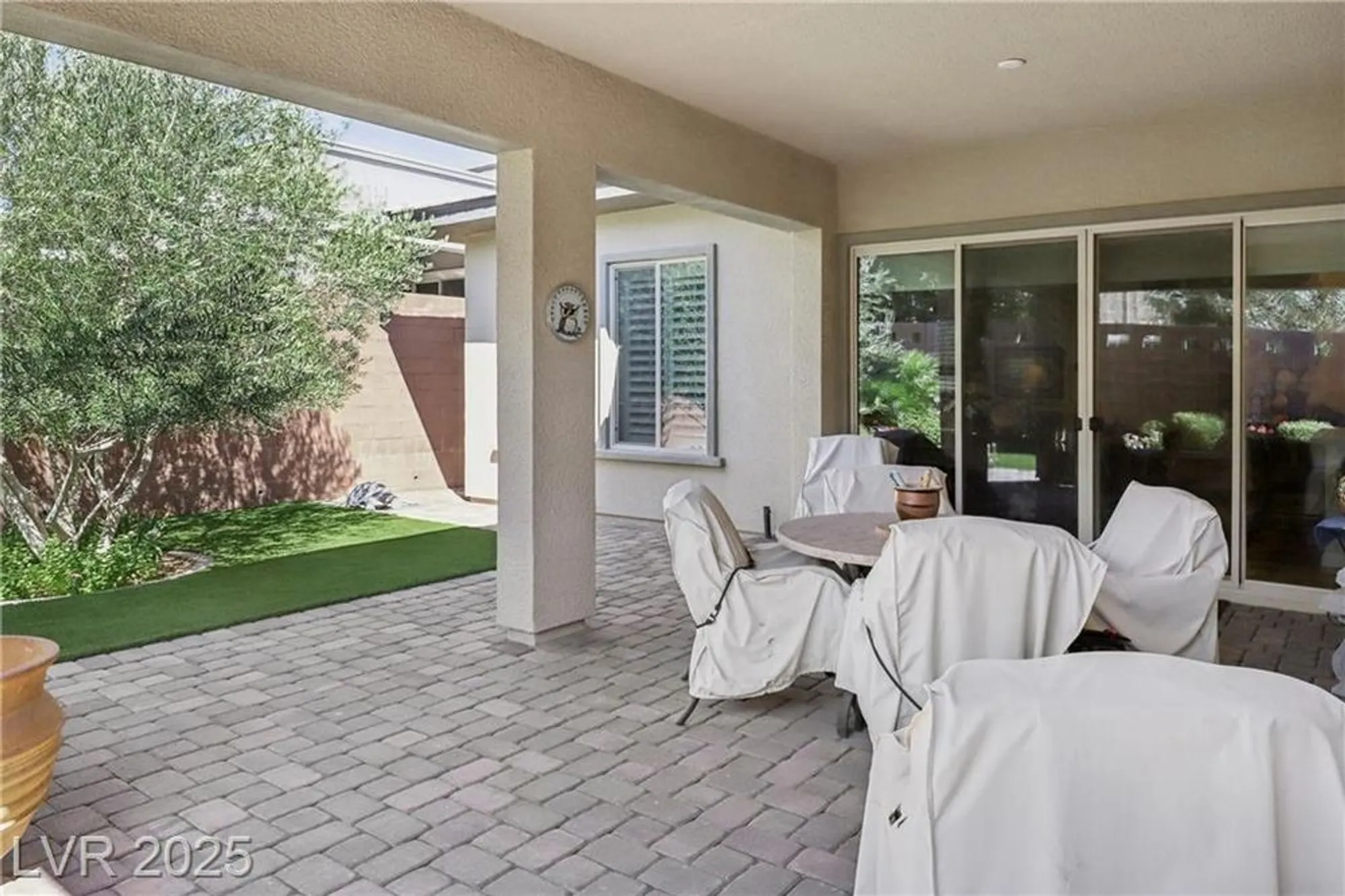 Property Slideshow image 35 of 87 | 10057 regency canyon way, Las Vegas, NV, 89148