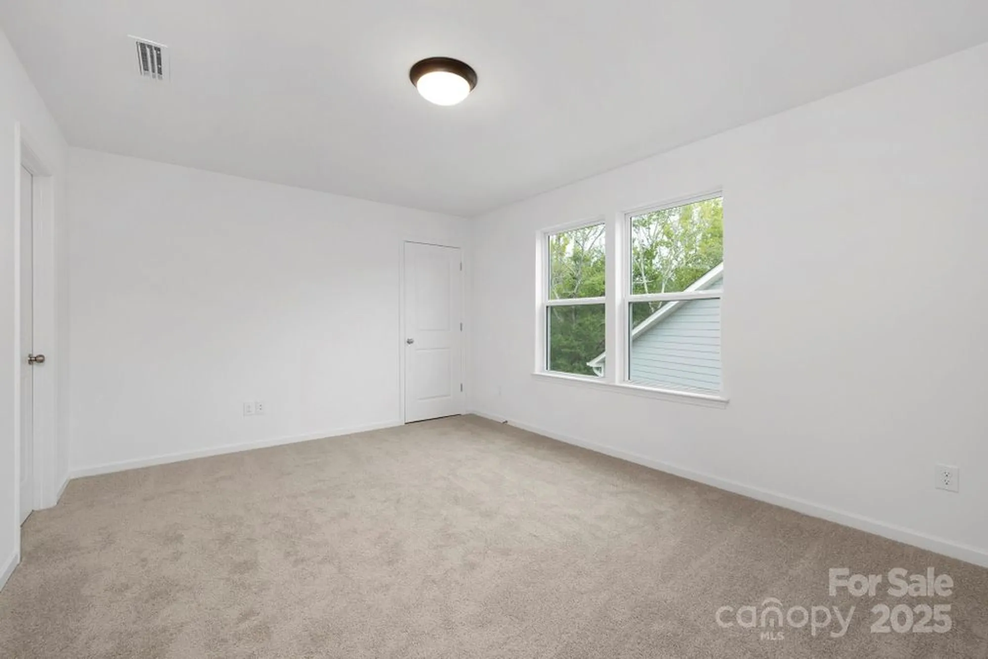 Property Slideshow image 25 of 37 | 24558 blue heron cir # 402, Lancaster, SC, 29720