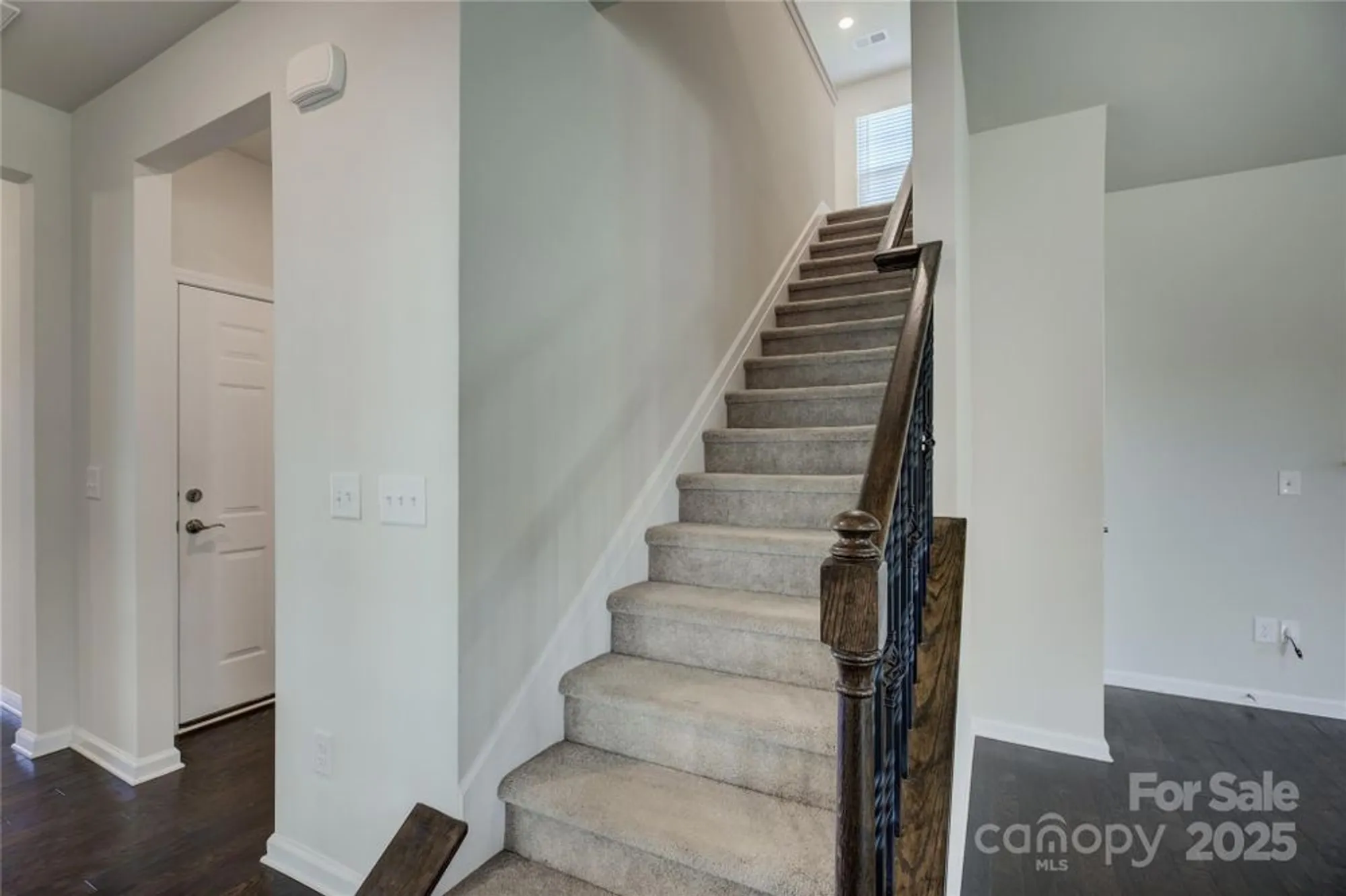 Property Slideshow image 30 of 48 | 15429 topanga dr, Charlotte, NC, 28278